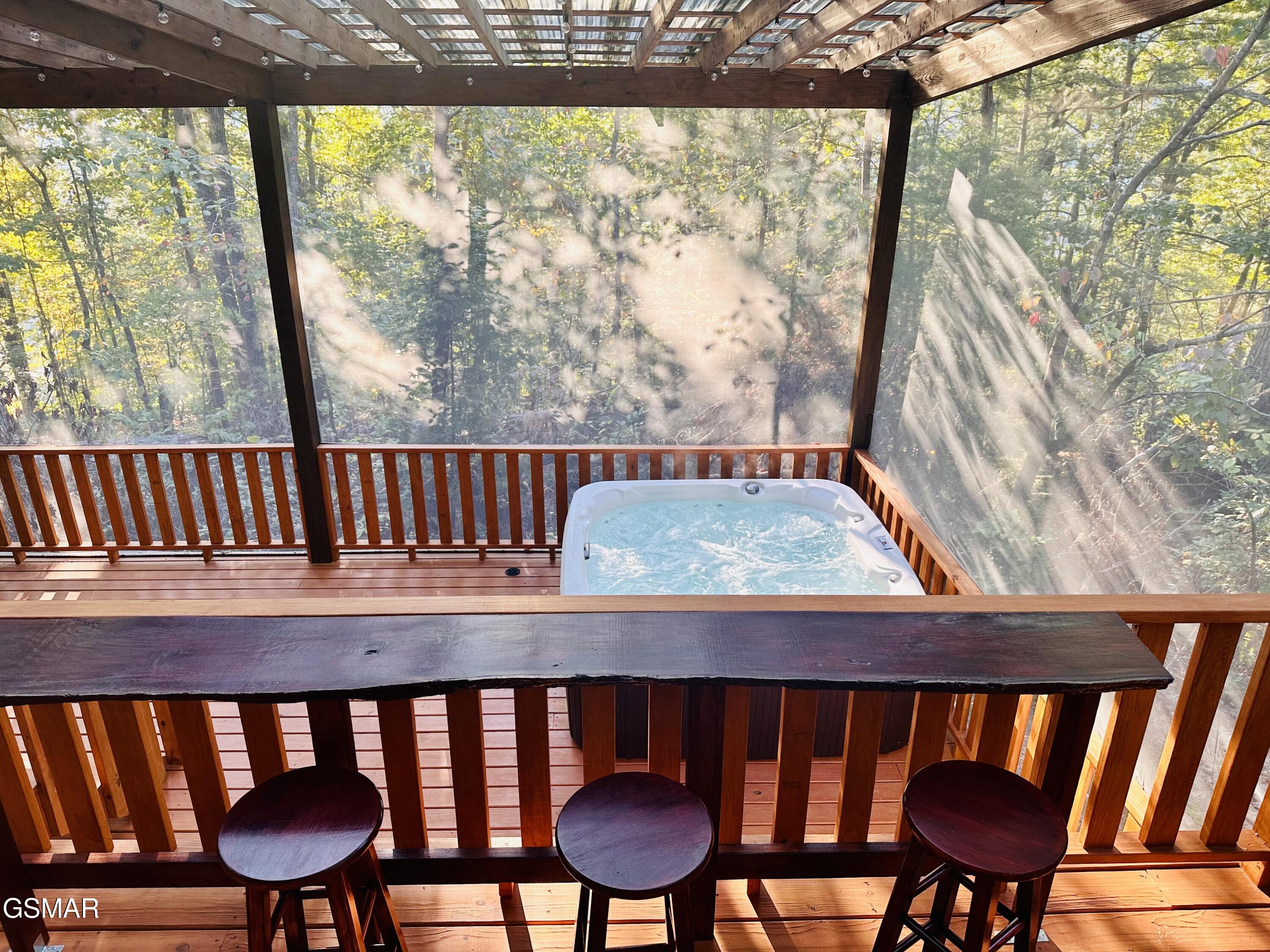 2255 Spence Mountain Loop Sevierville TN 37876