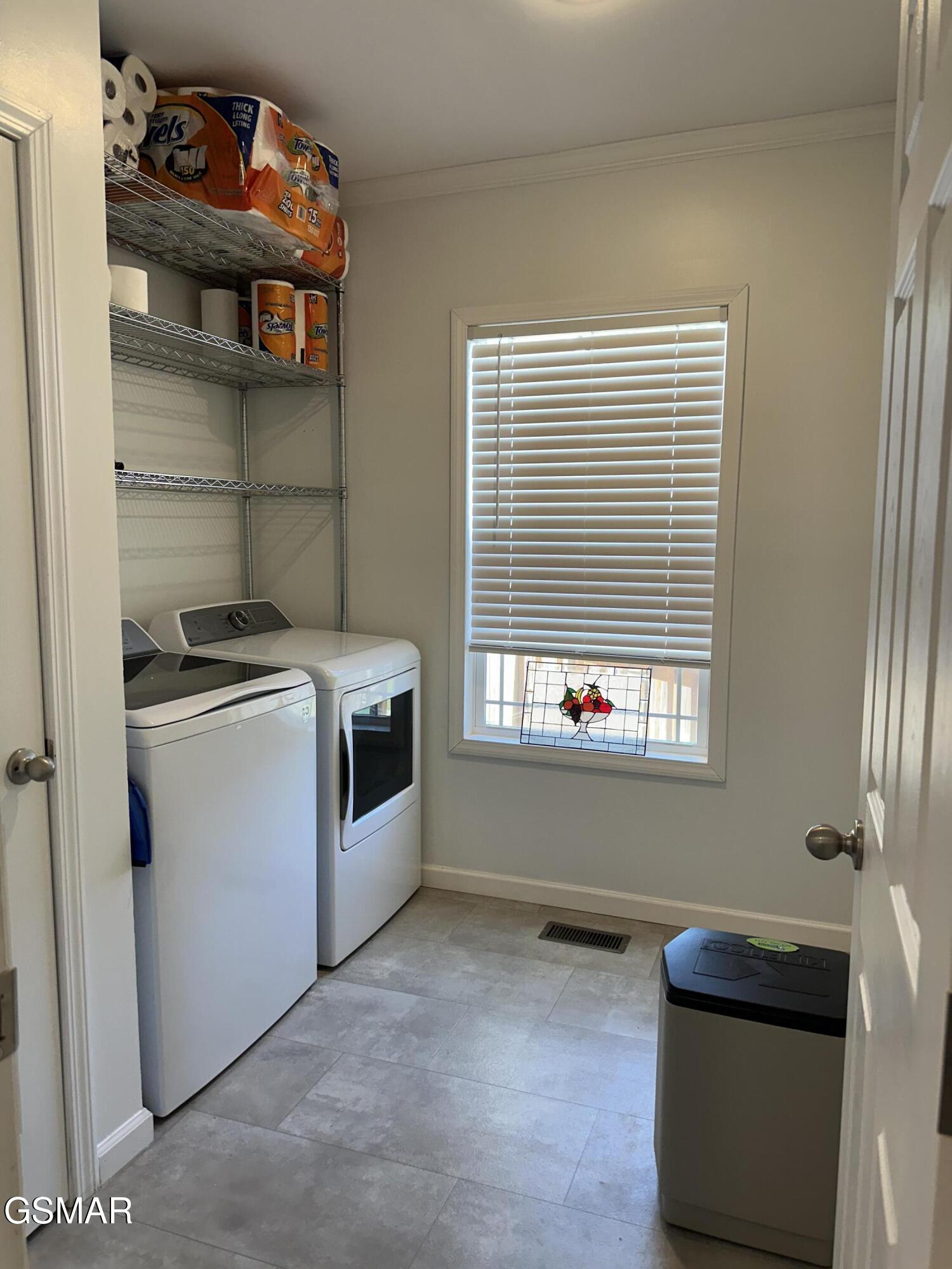 359 Garden Lane Dandridge TN 37725