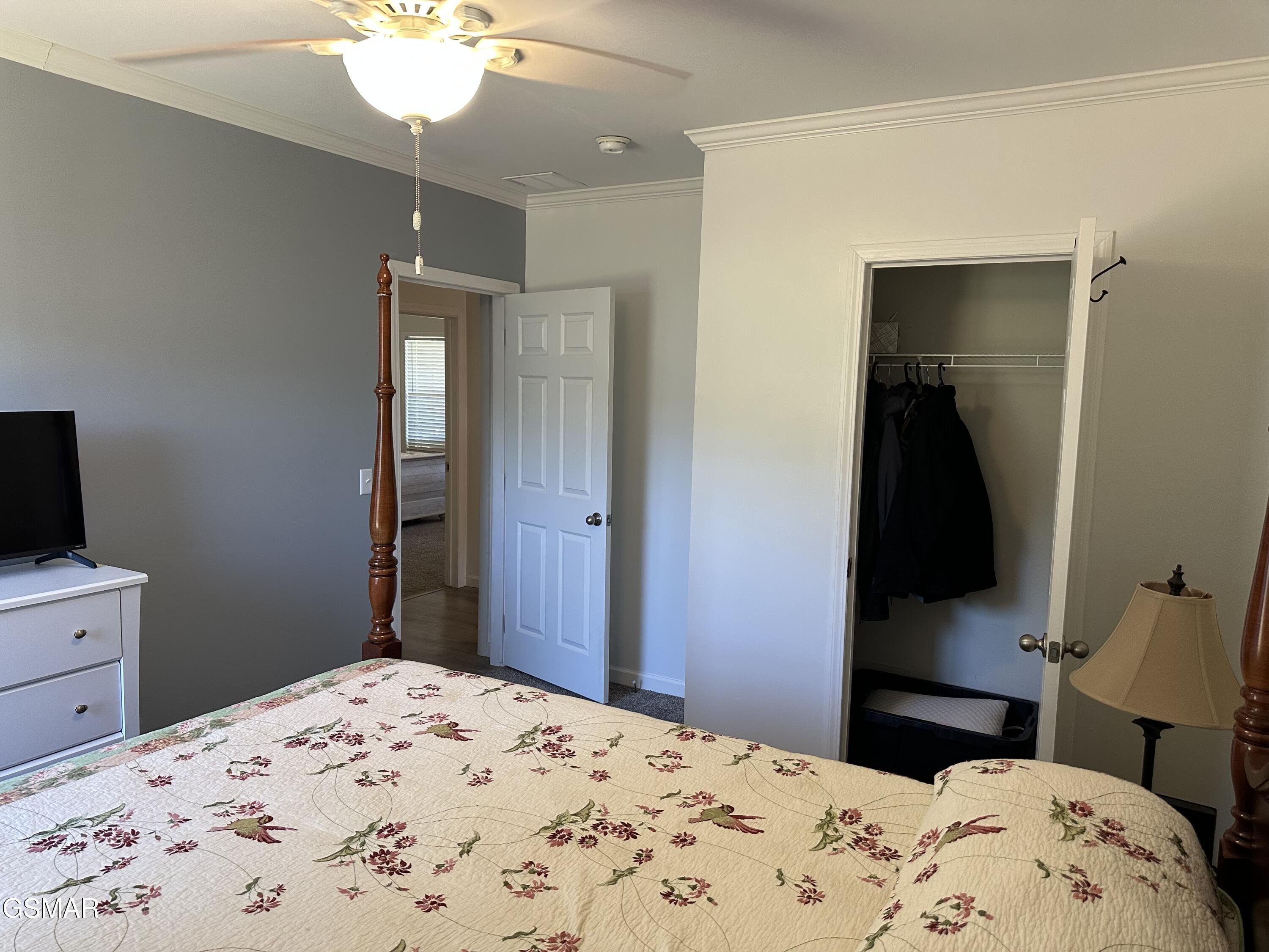 359 Garden Lane Dandridge TN 37725
