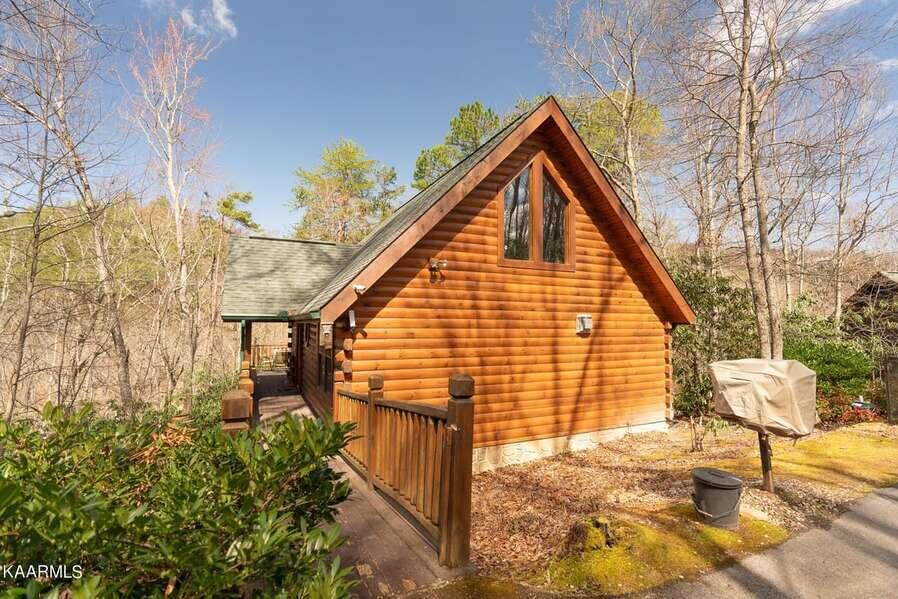 1840 Laurel Valley Way Sevierville TN 37862