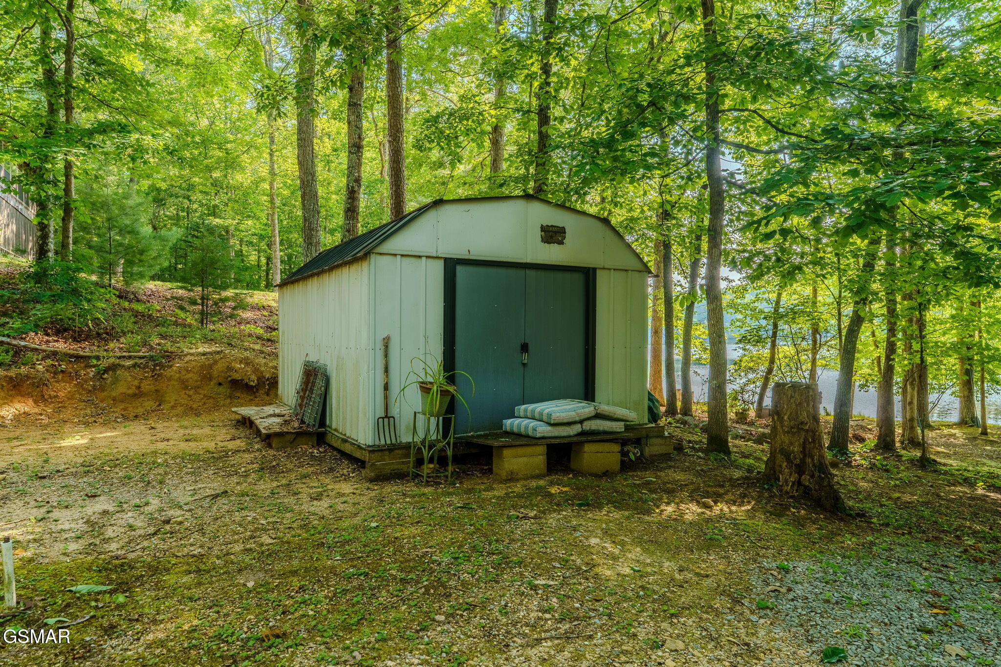 6030 Big Bass Lane Tallassee TN 37878