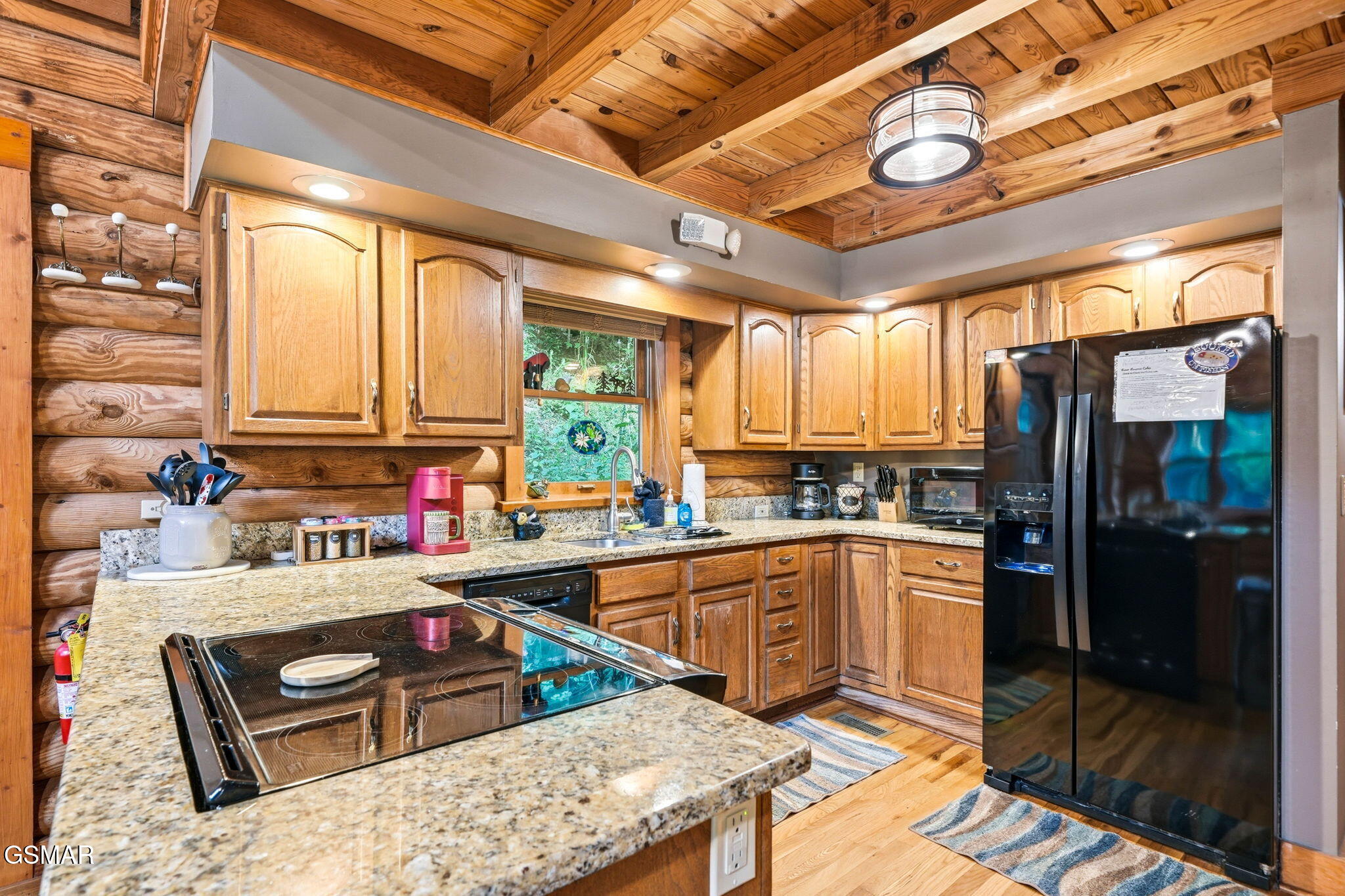 1563 Grant Road Sevierville TN 37876