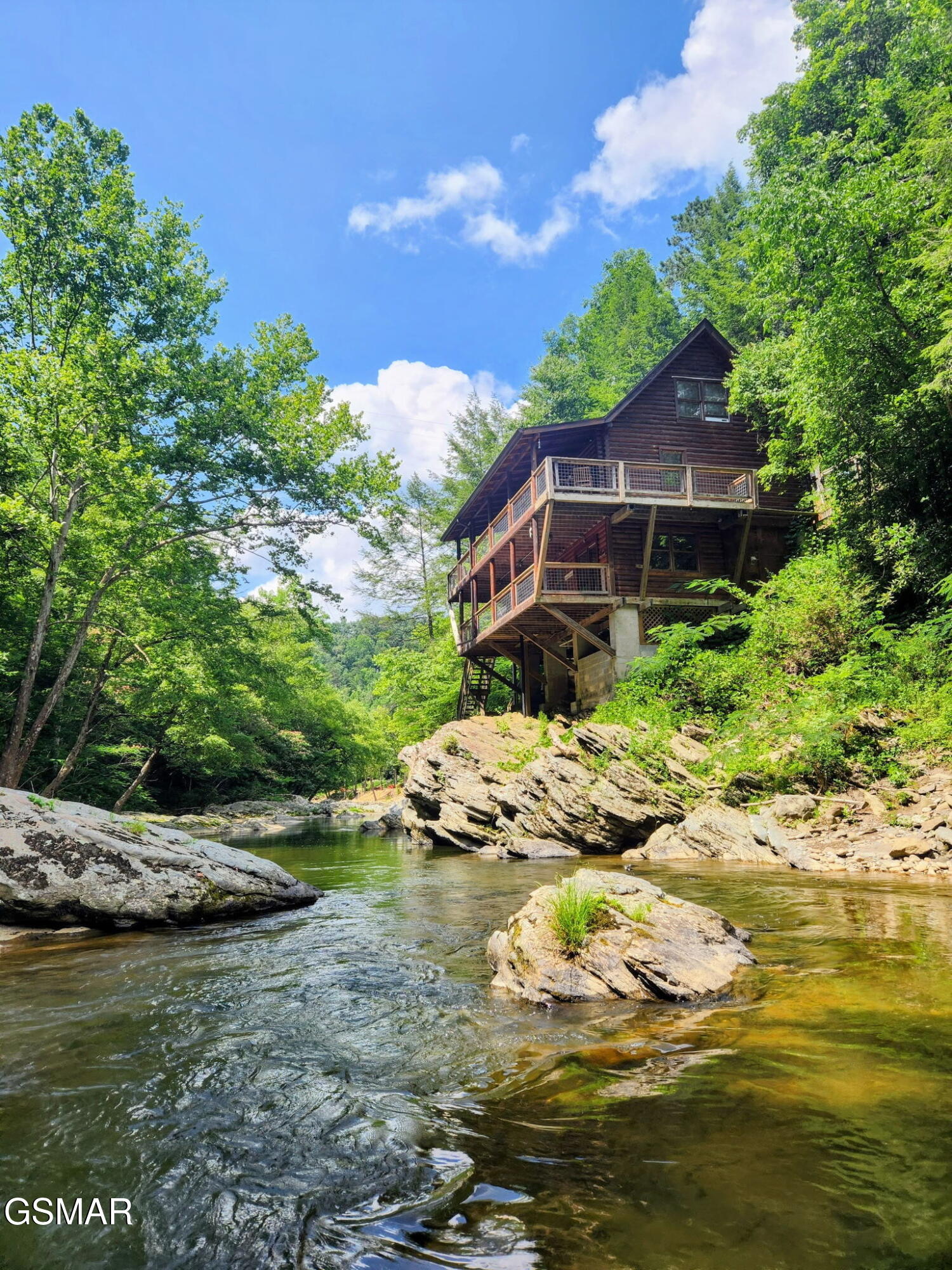 1563 Grant Road Sevierville TN 37876