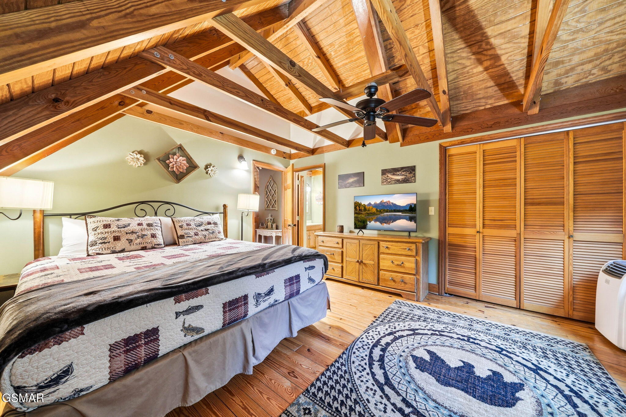 1563 Grant Road Sevierville TN 37876