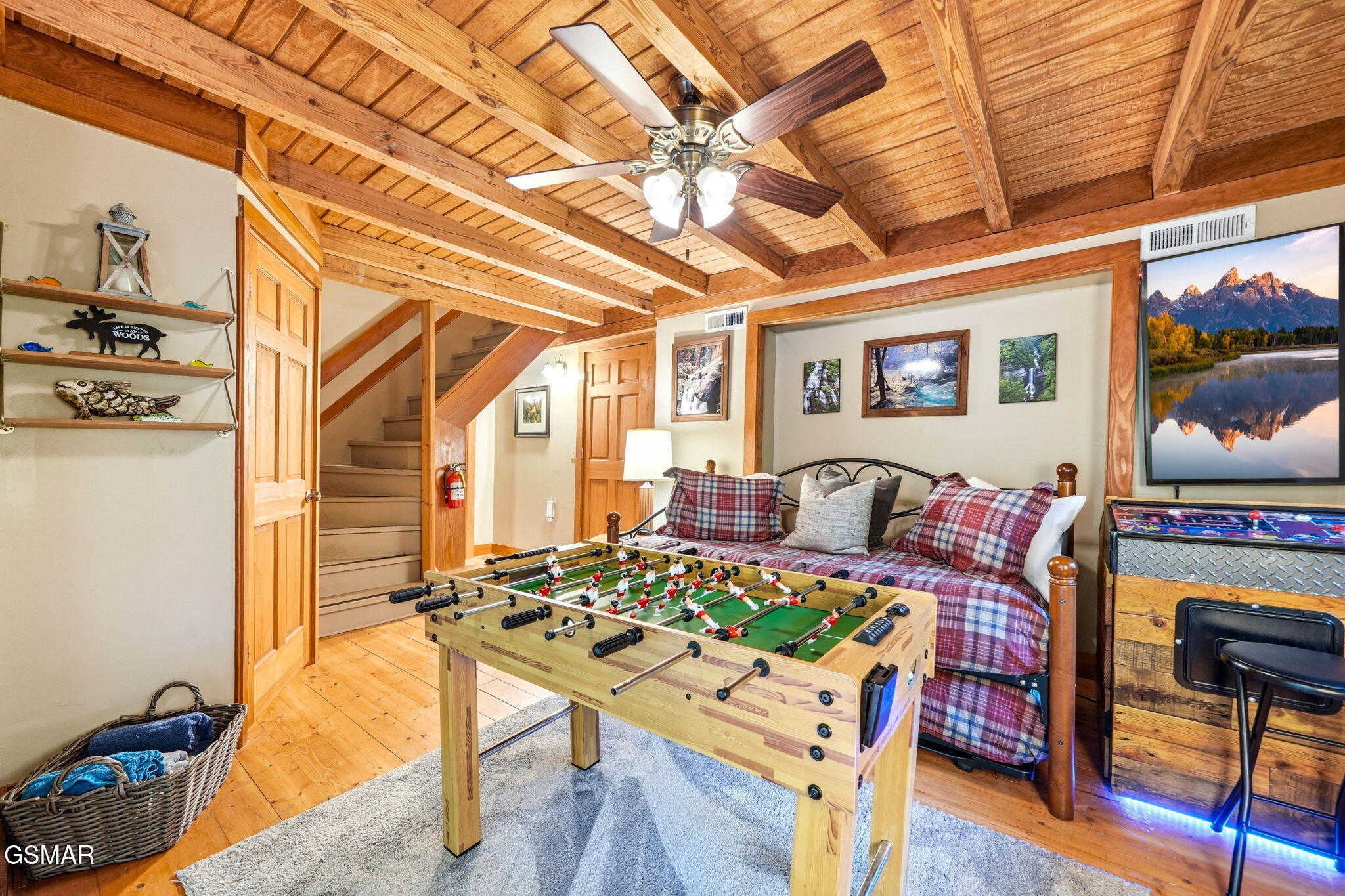 1563 Grant Road Sevierville TN 37876