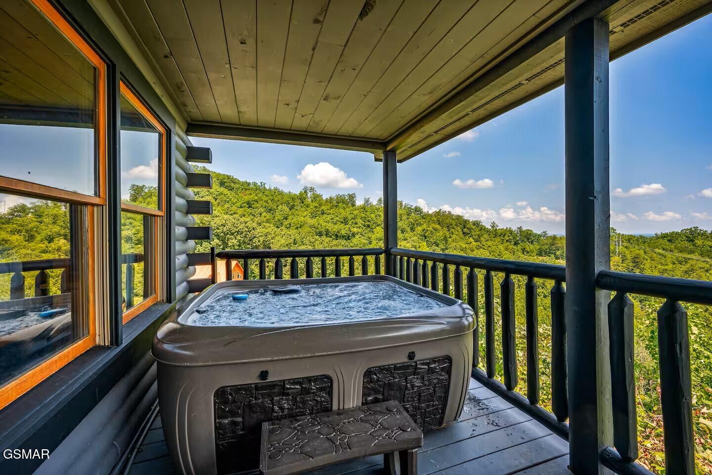 808 Peak Loop Way Sevierville TN 37862