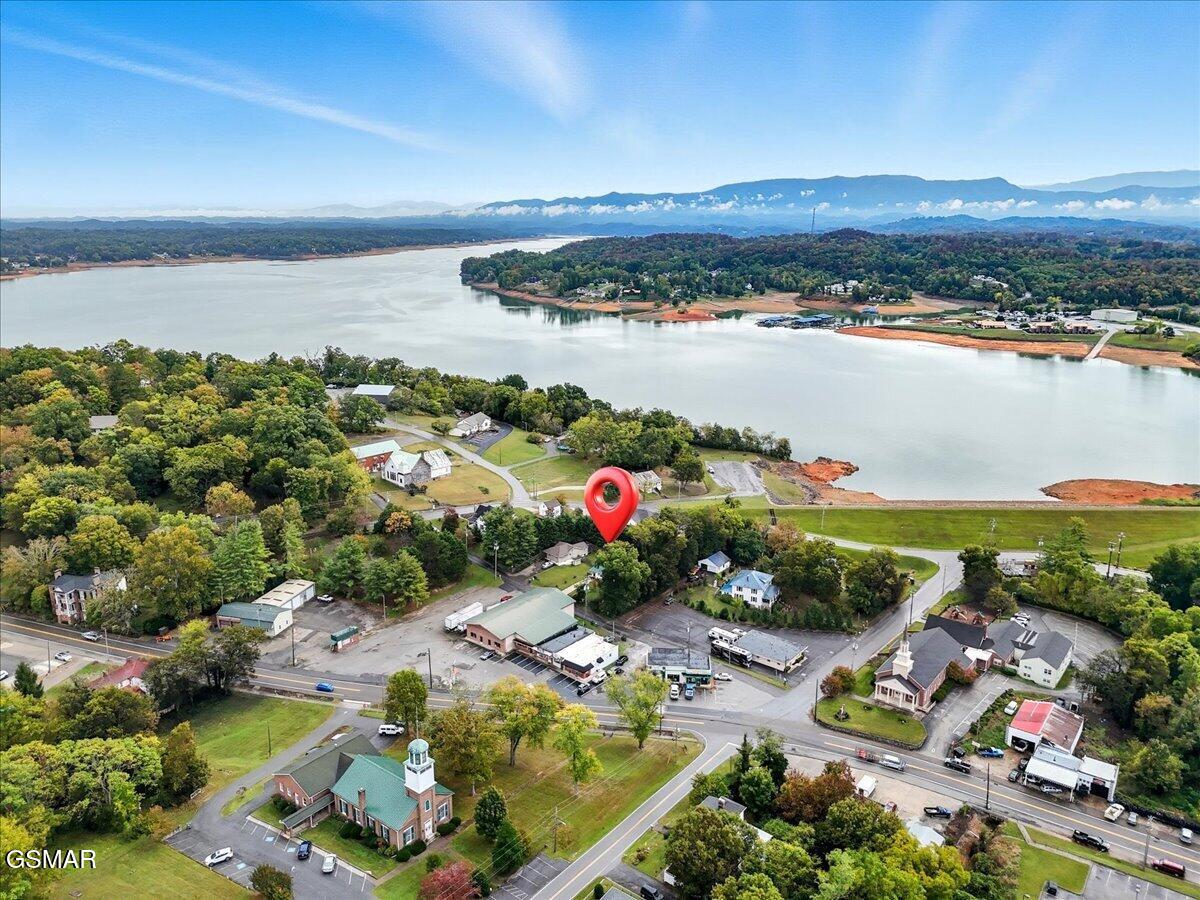 1111 Tinsley Lane Dandridge TN 37725