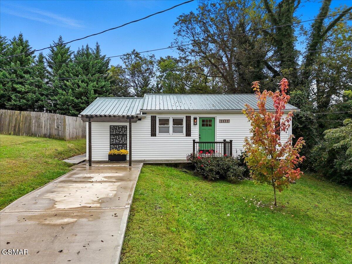 1111 Tinsley Lane Dandridge TN 37725