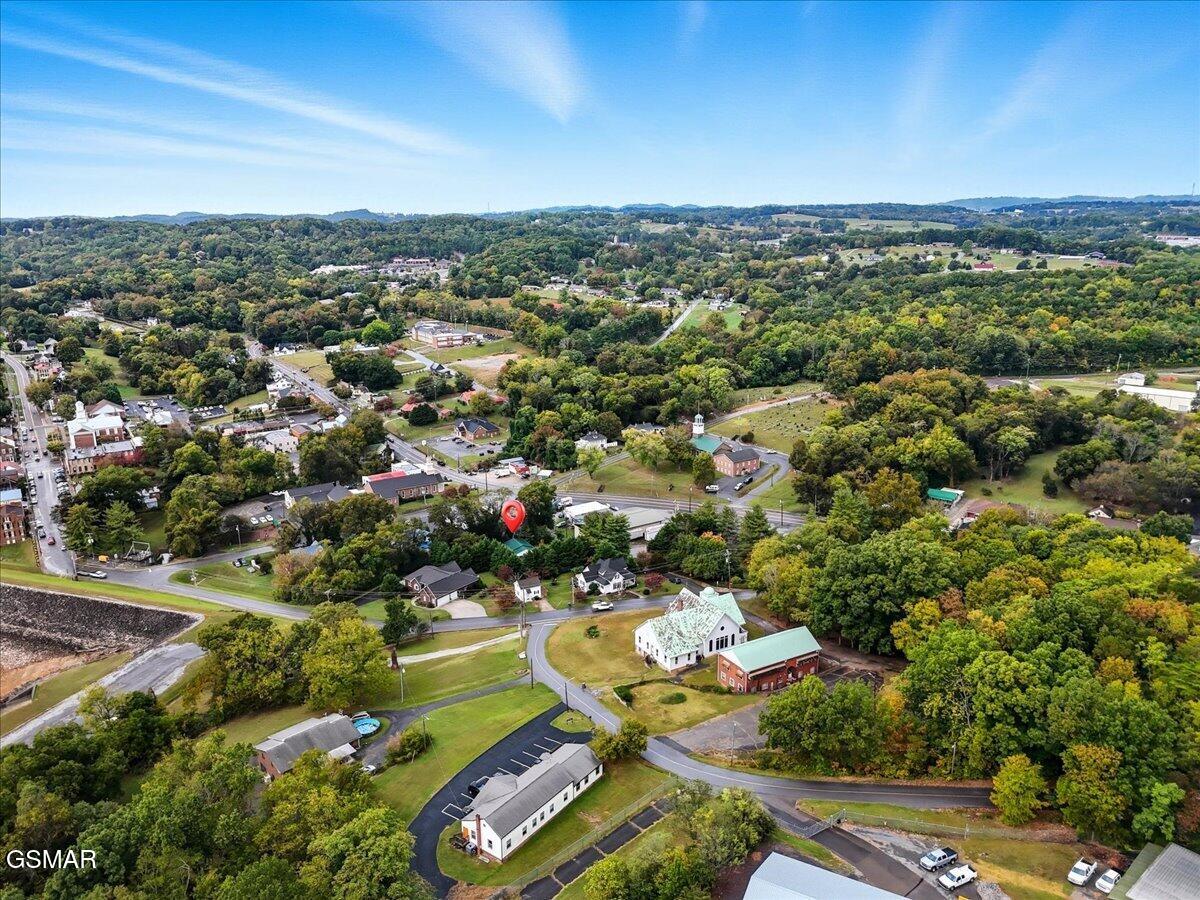 1111 Tinsley Lane Dandridge TN 37725