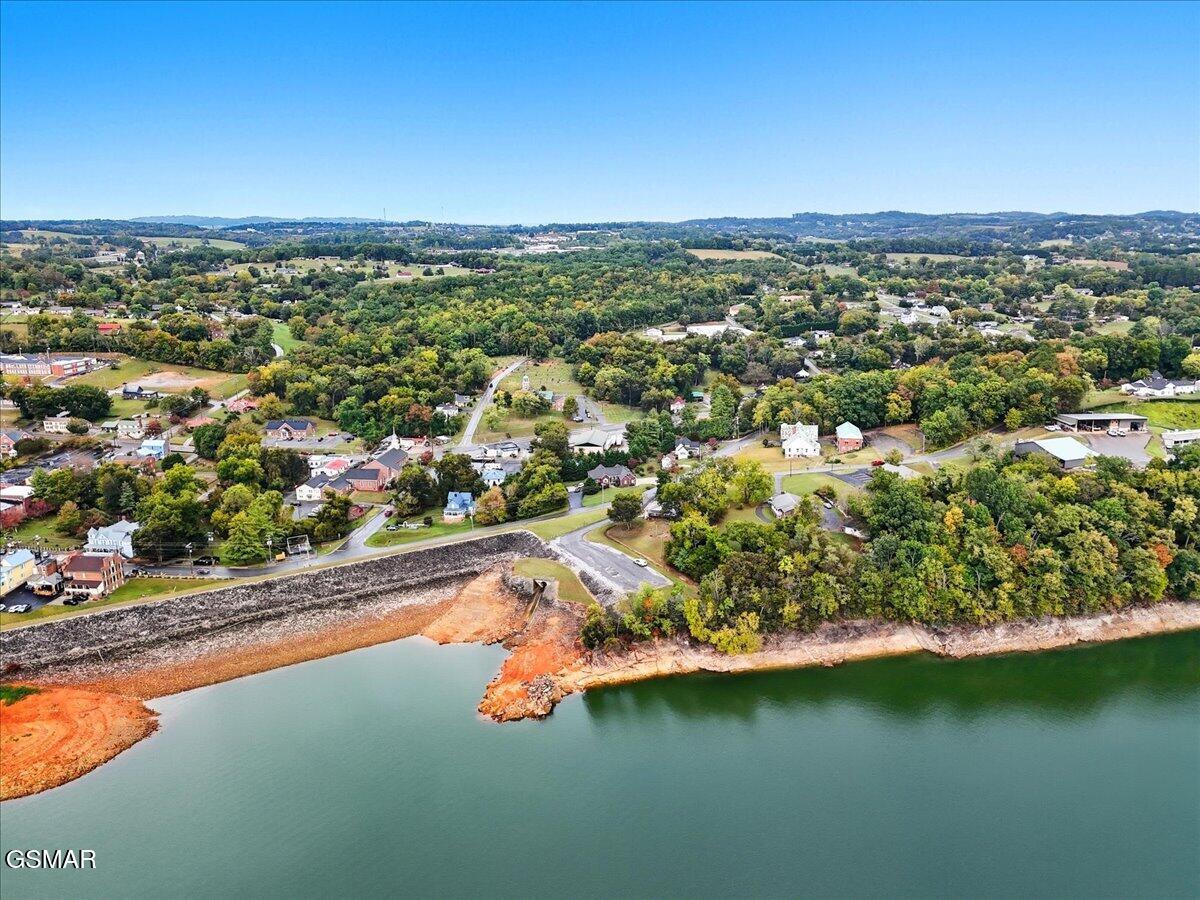 1111 Tinsley Lane Dandridge TN 37725