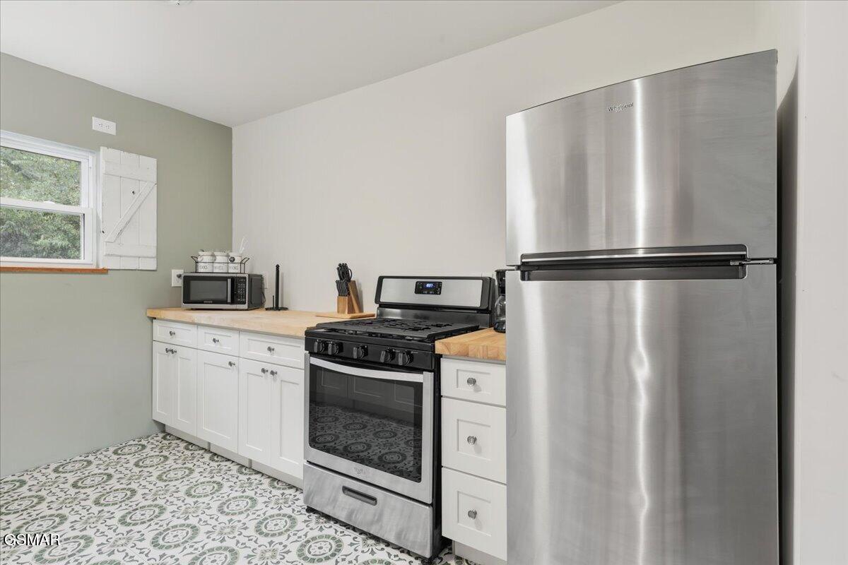 1111 Tinsley Lane Dandridge TN 37725