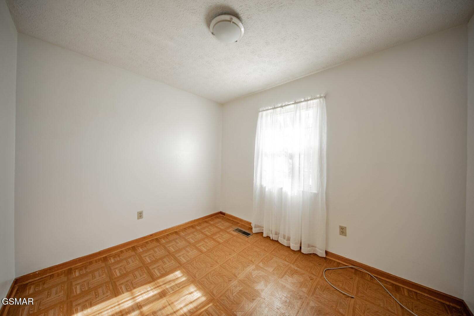 339 Bramble Lane Dandridge TN 37725