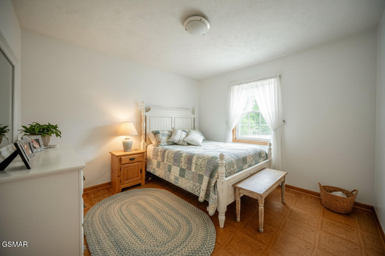 339 Bramble Lane Dandridge TN 37725