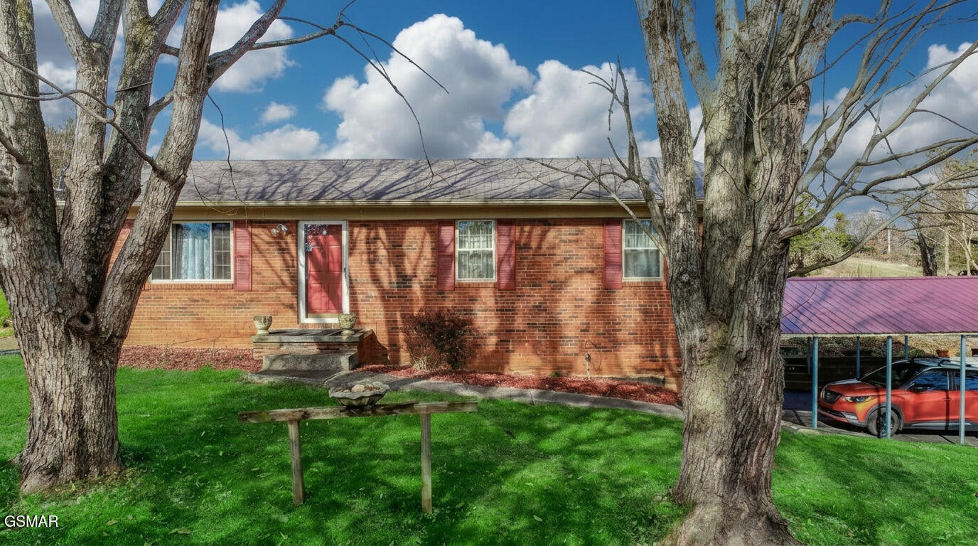 339 Bramble Lane Dandridge TN 37725