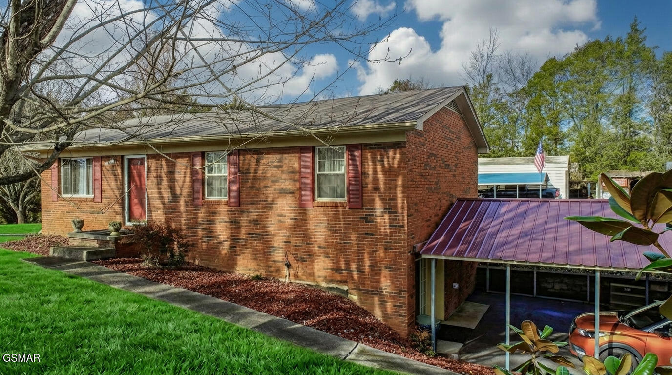 339 Bramble Lane Dandridge TN 37725