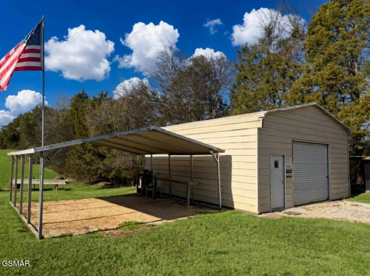 339 Bramble Lane Dandridge TN 37725