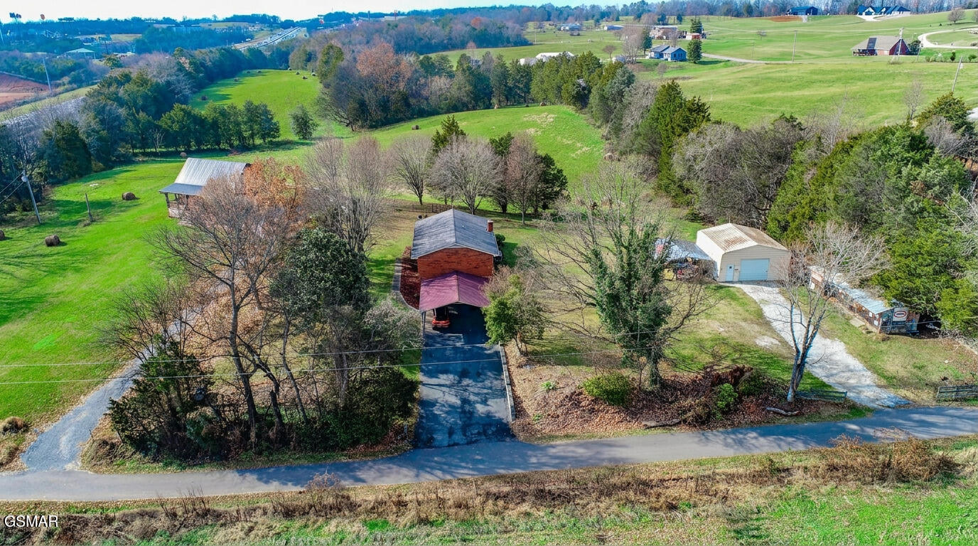 339 Bramble Lane Dandridge TN 37725