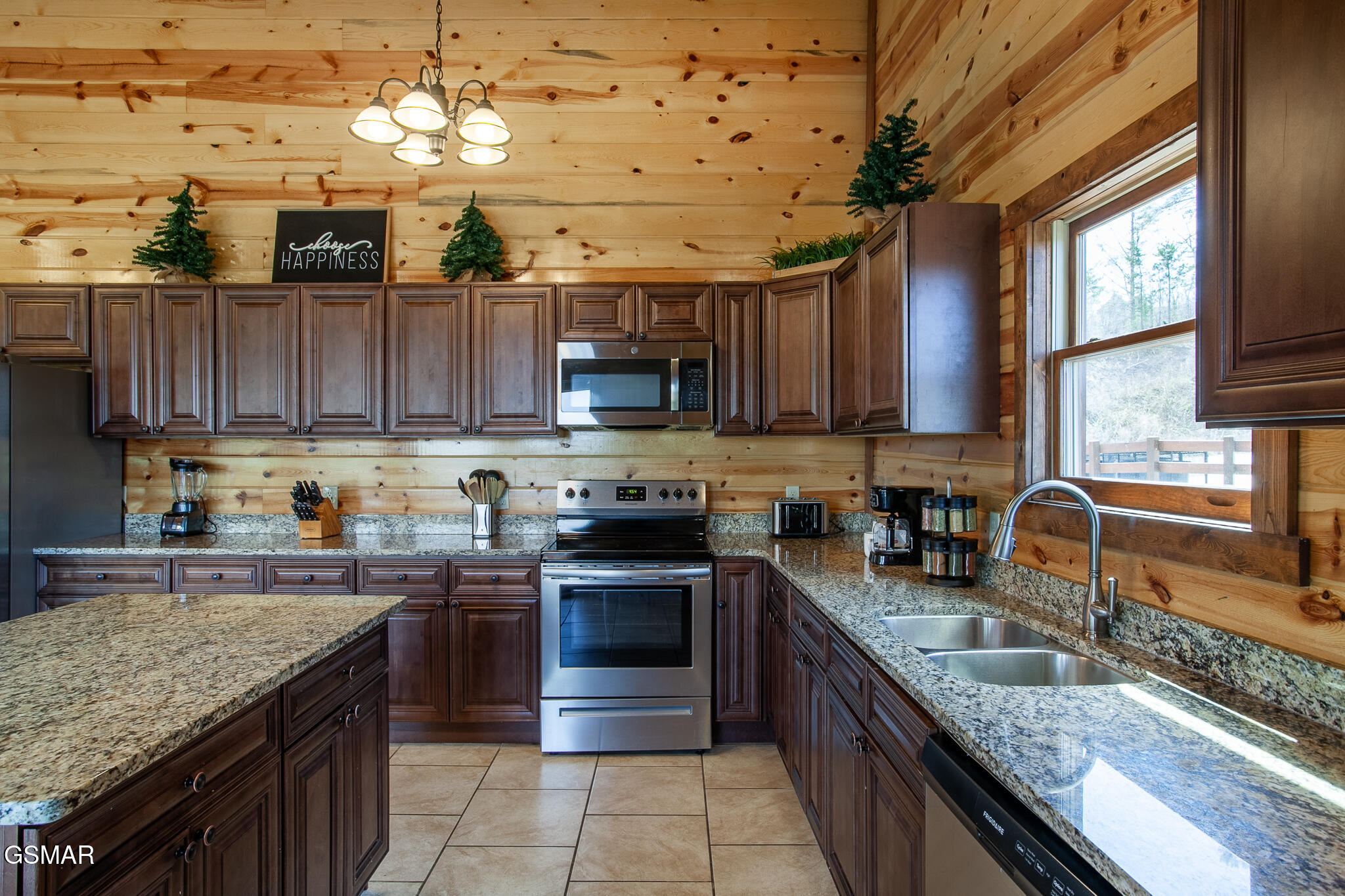 3708 Tilda Hilltop Way Sevierville TN 37862