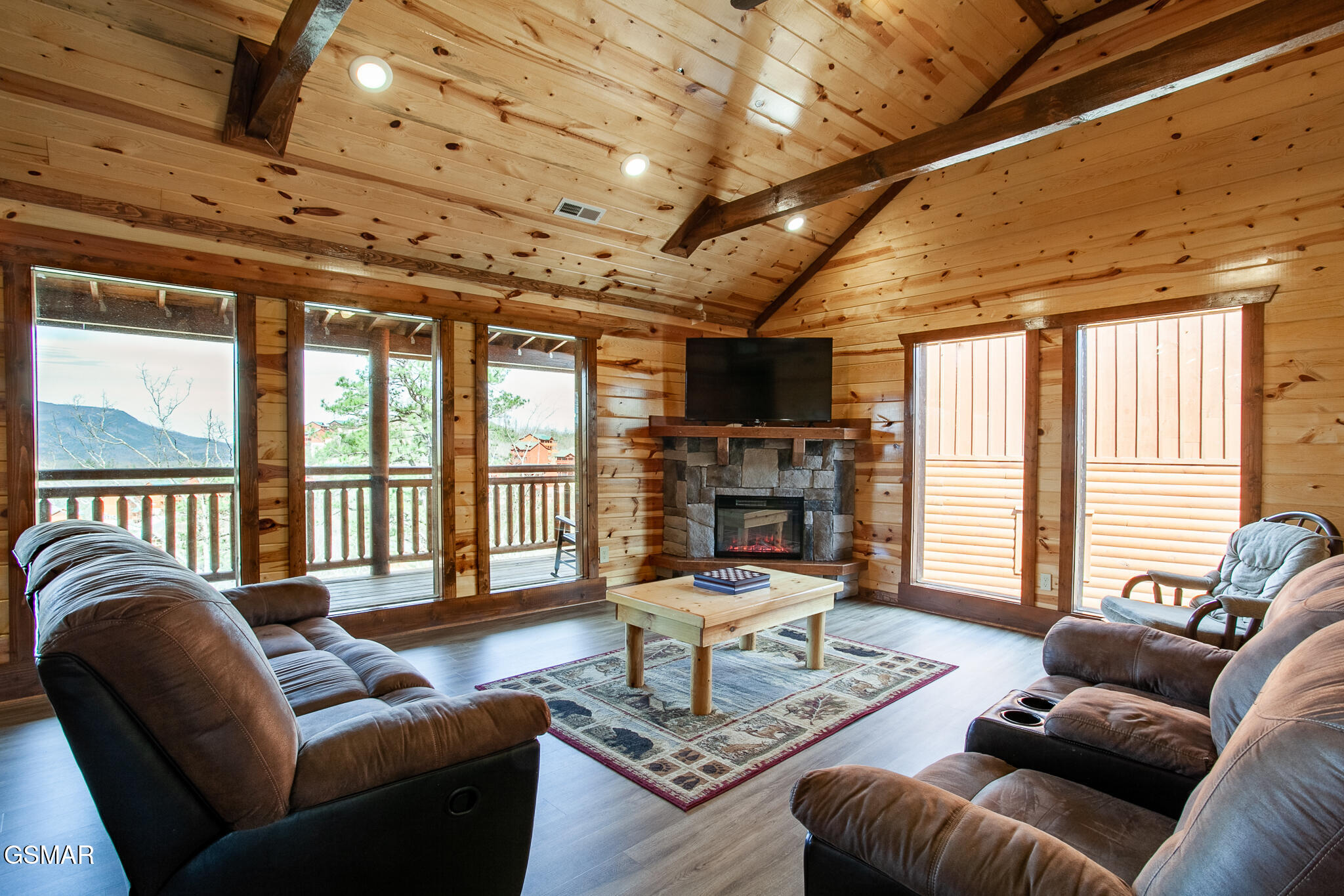 3708 Tilda Hilltop Way Sevierville TN 37862