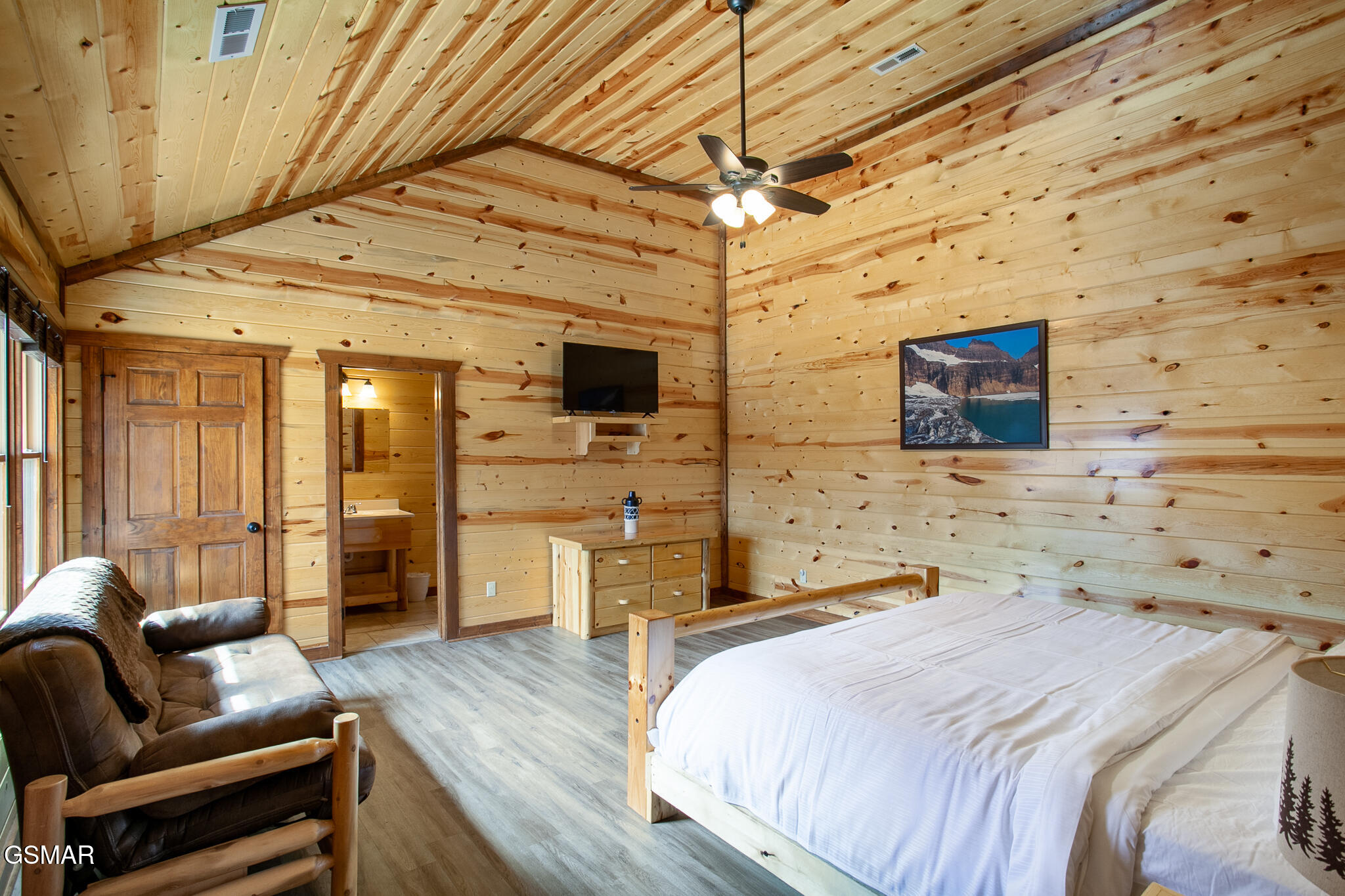 3708 Tilda Hilltop Way Sevierville TN 37862