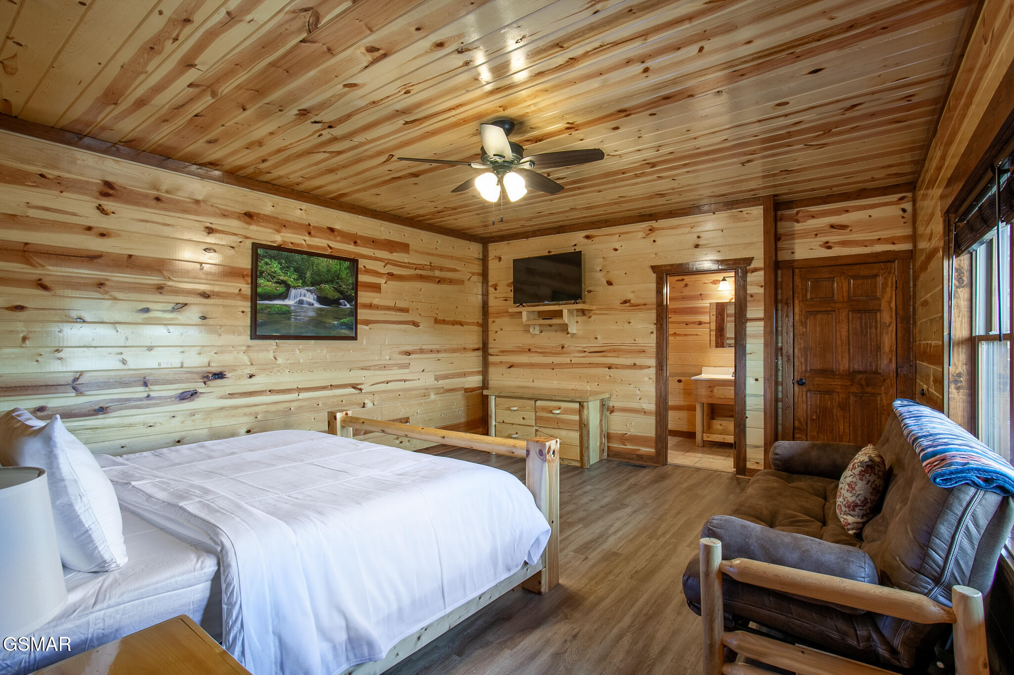 3708 Tilda Hilltop Way Sevierville TN 37862