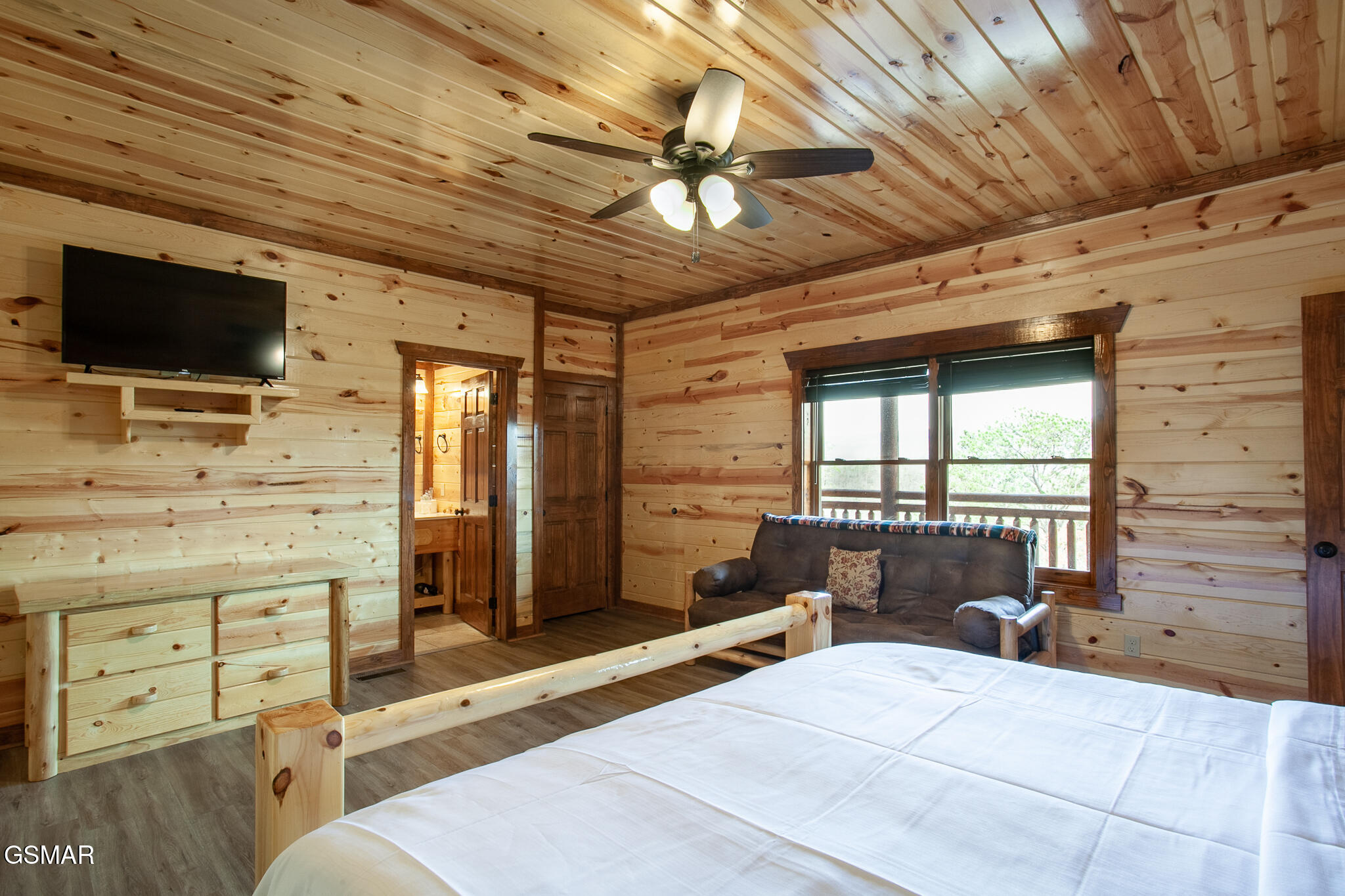 3708 Tilda Hilltop Way Sevierville TN 37862