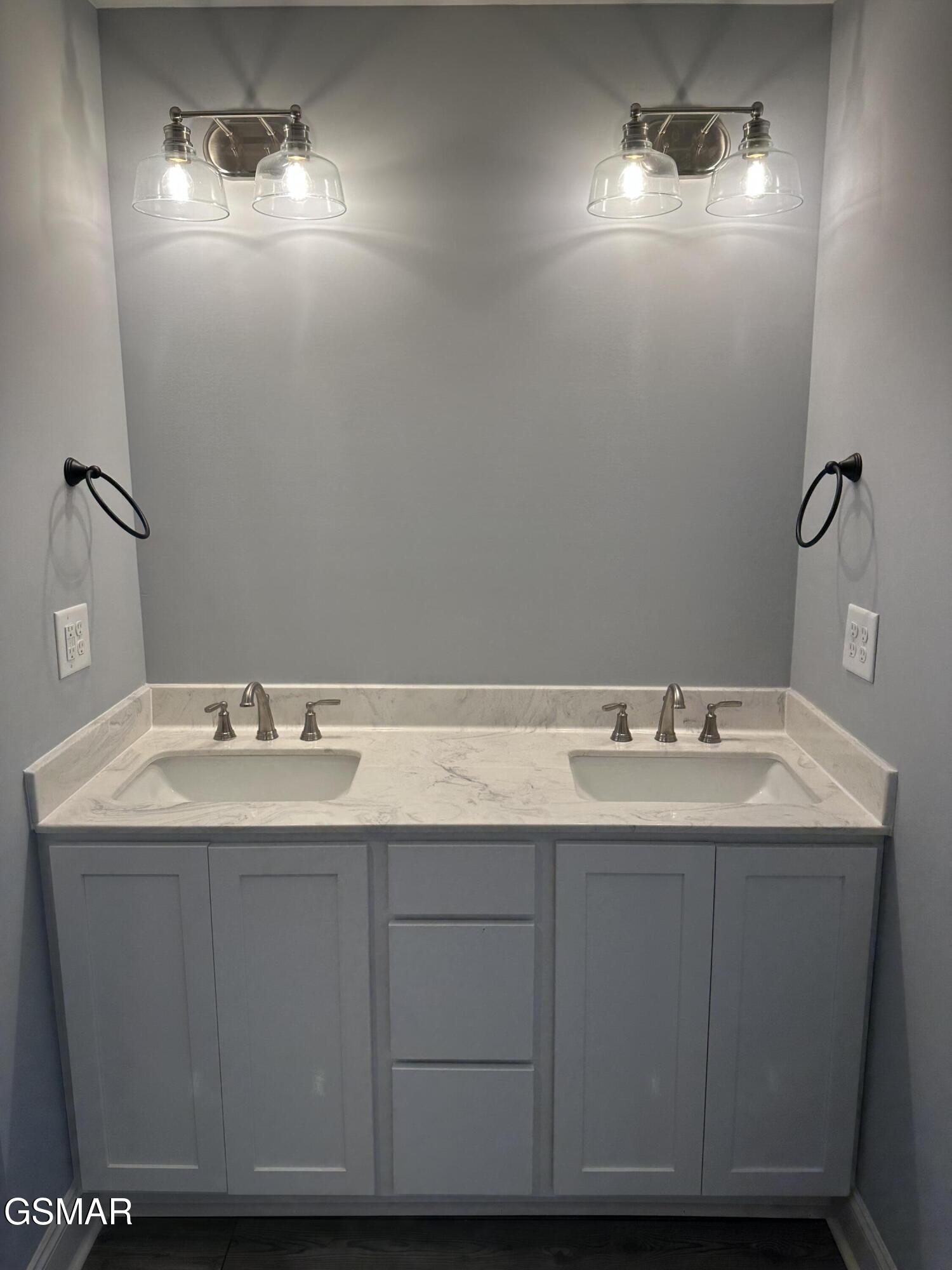 540 Henderson Road Pigeon Forge TN 37863