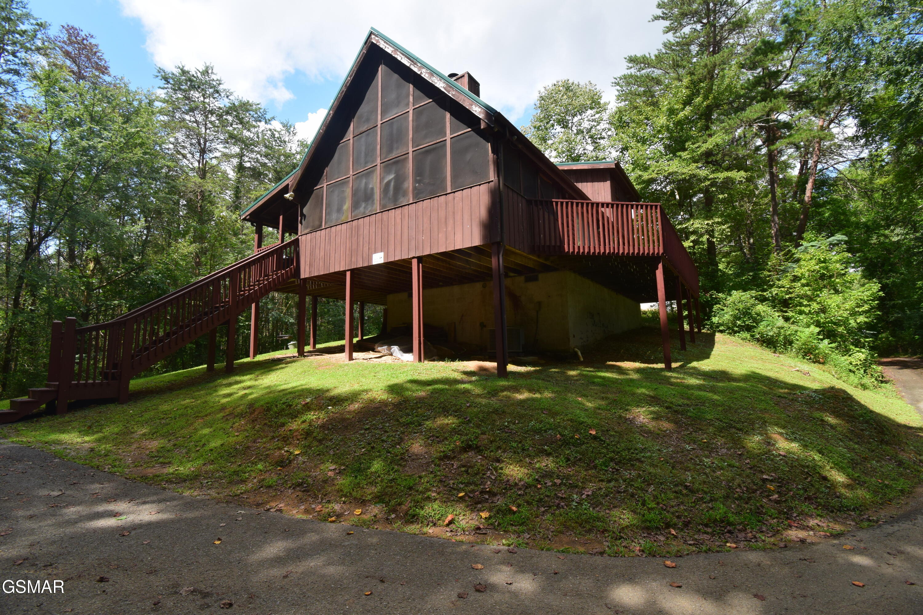 1502 Ridgecrest Drive Sevierville TN 37876