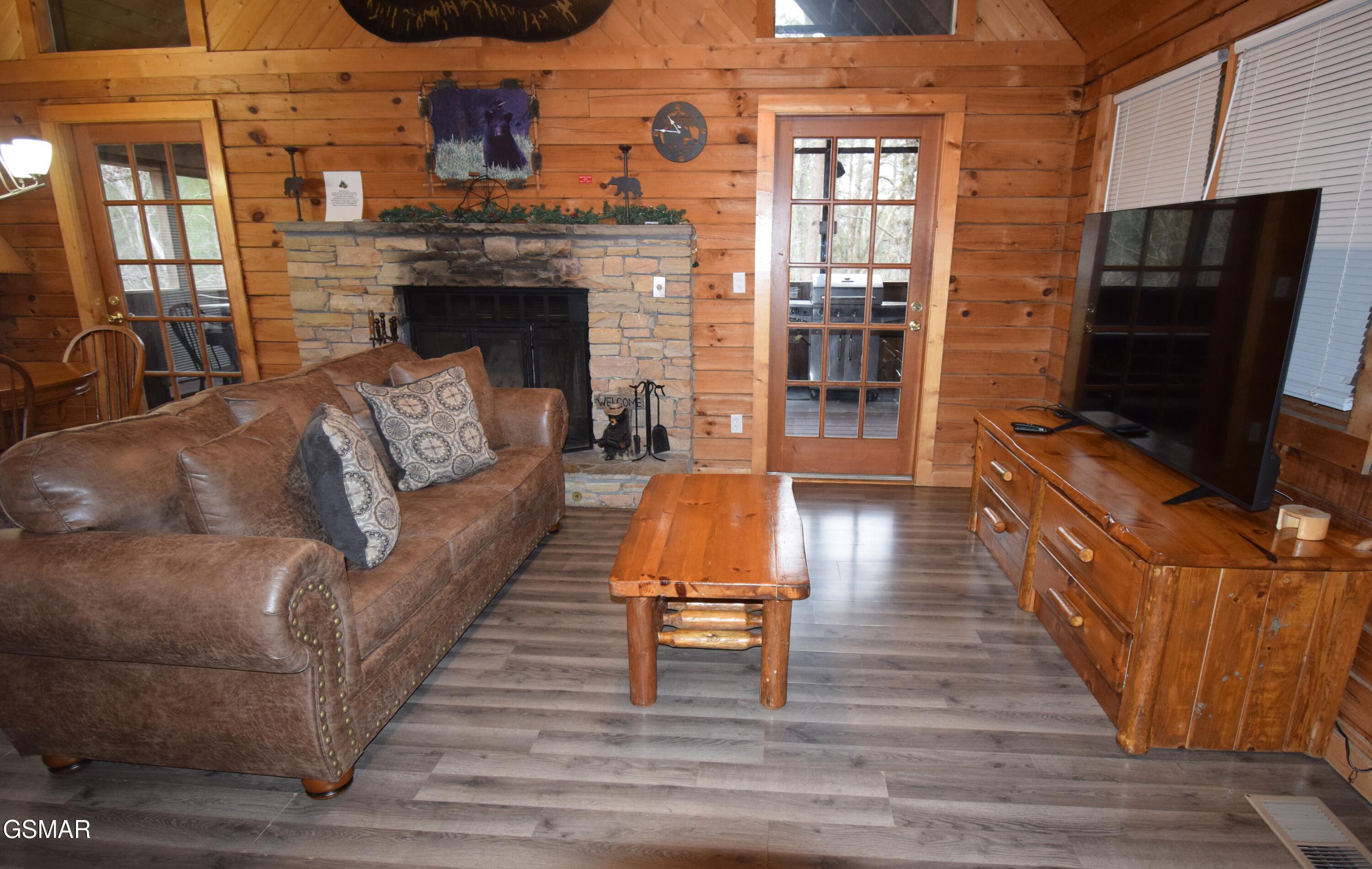 1502 Ridgecrest Drive Sevierville TN 37876