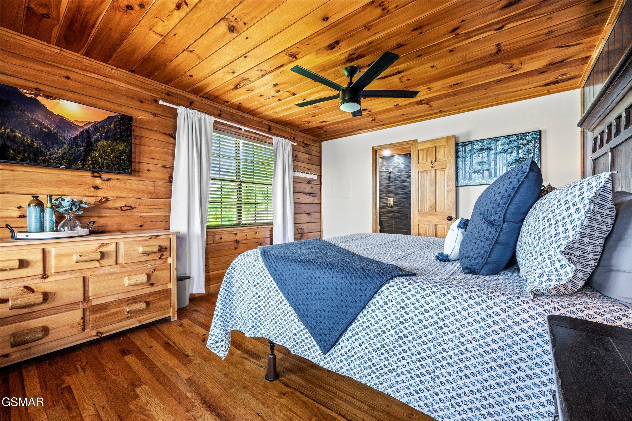 1578 Bears Den Way Sevierville TN 37862
