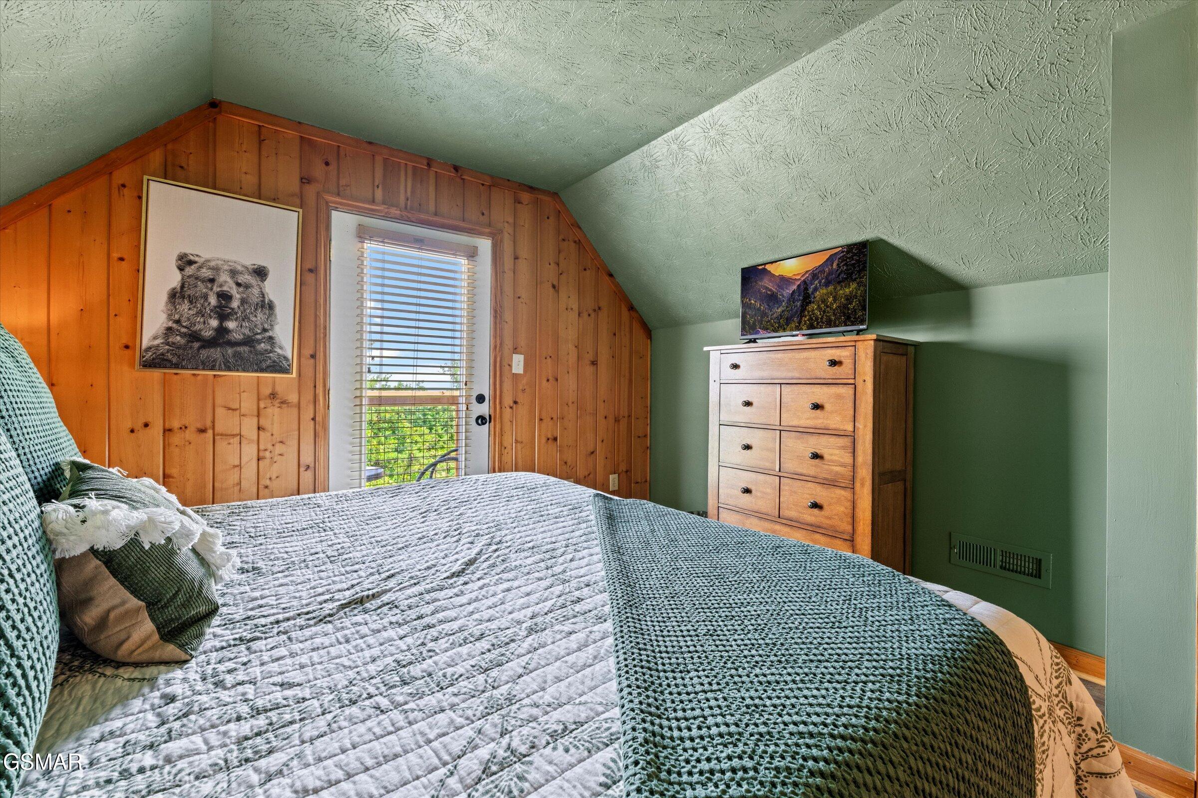 1578 Bears Den Way Sevierville TN 37862