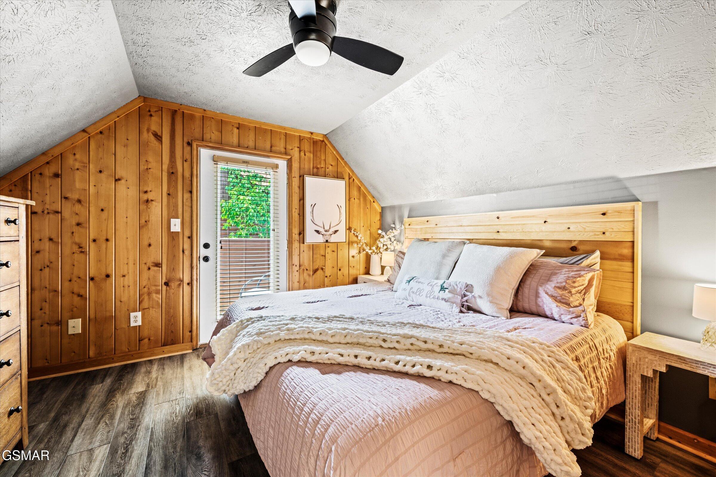 1578 Bears Den Way Sevierville TN 37862