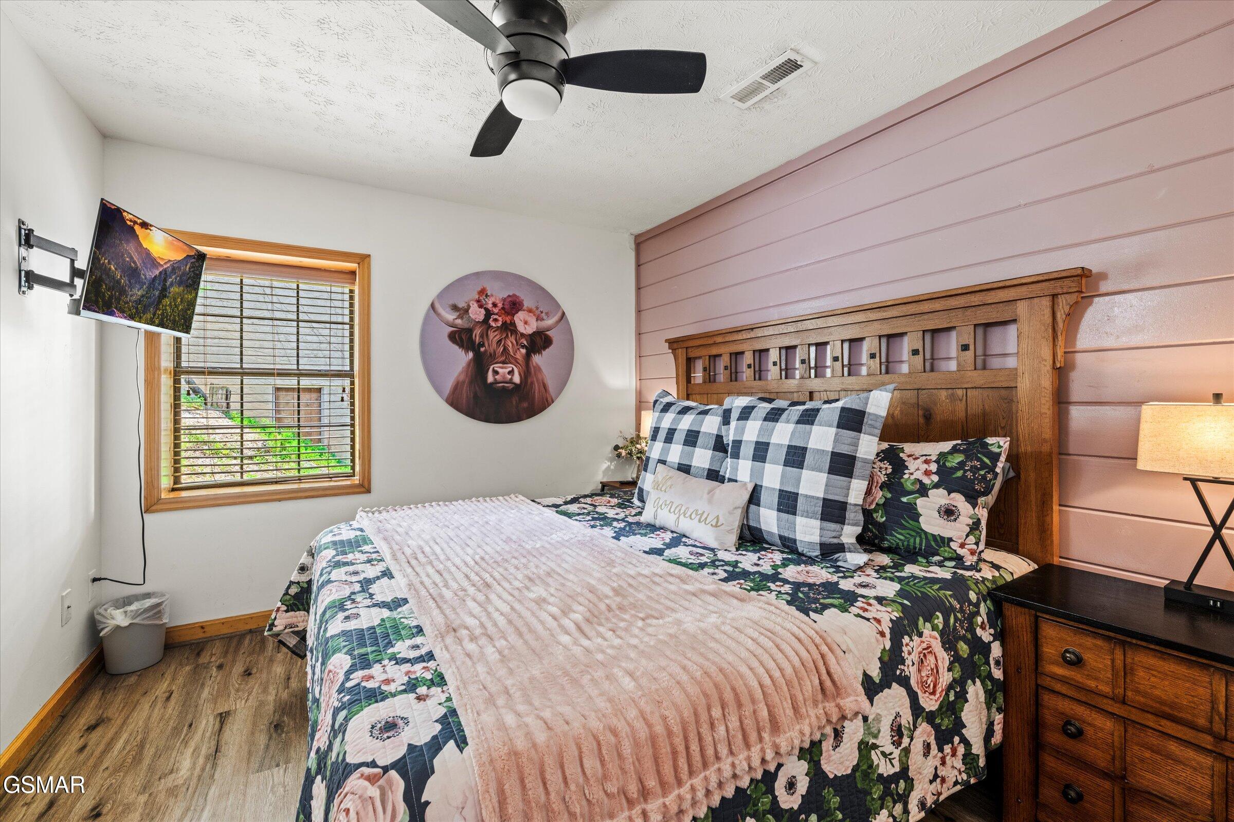 1578 Bears Den Way Sevierville TN 37862