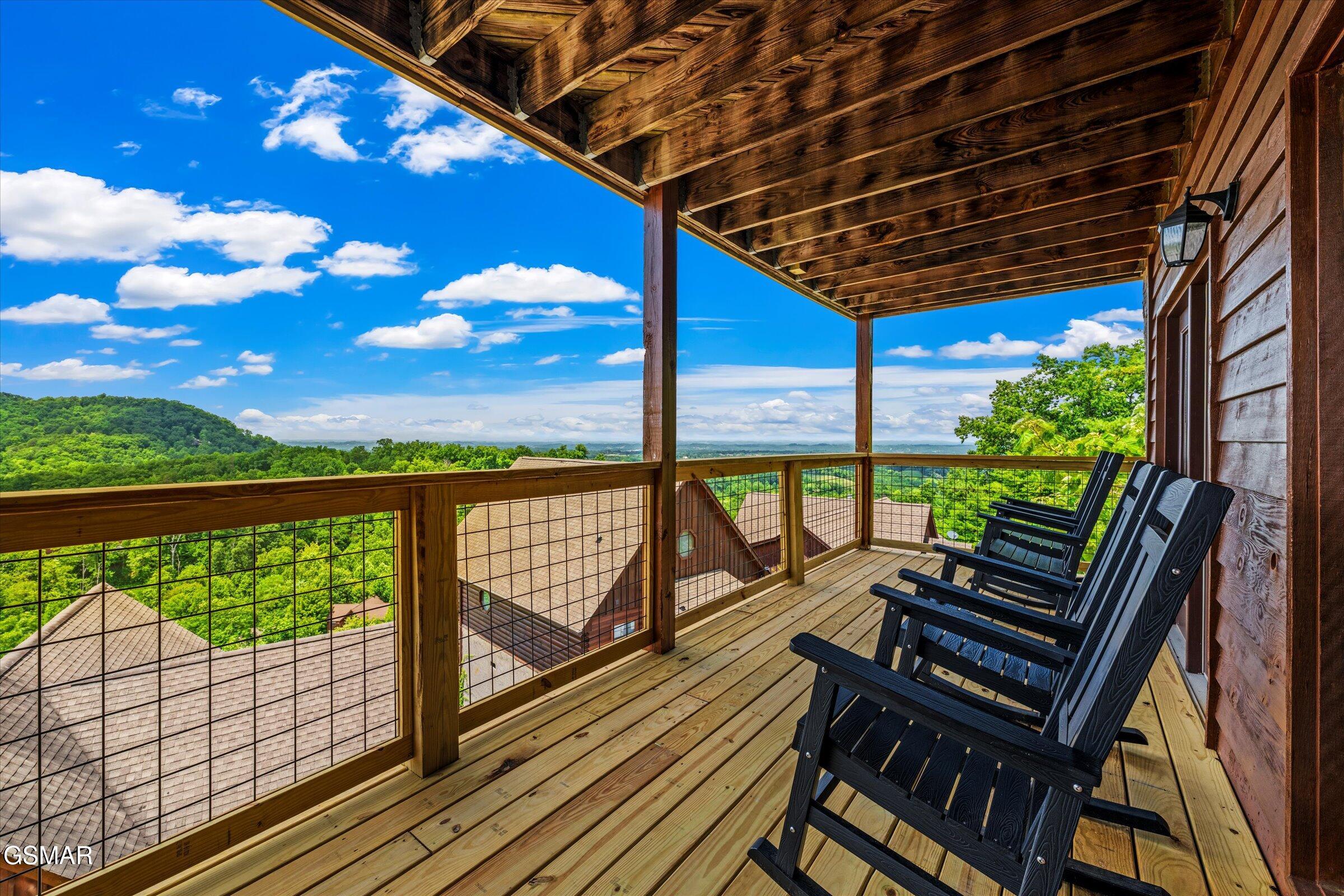 1578 Bears Den Way Sevierville TN 37862