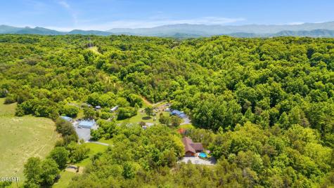646 Parton Hollow Road Sevierville TN 37876