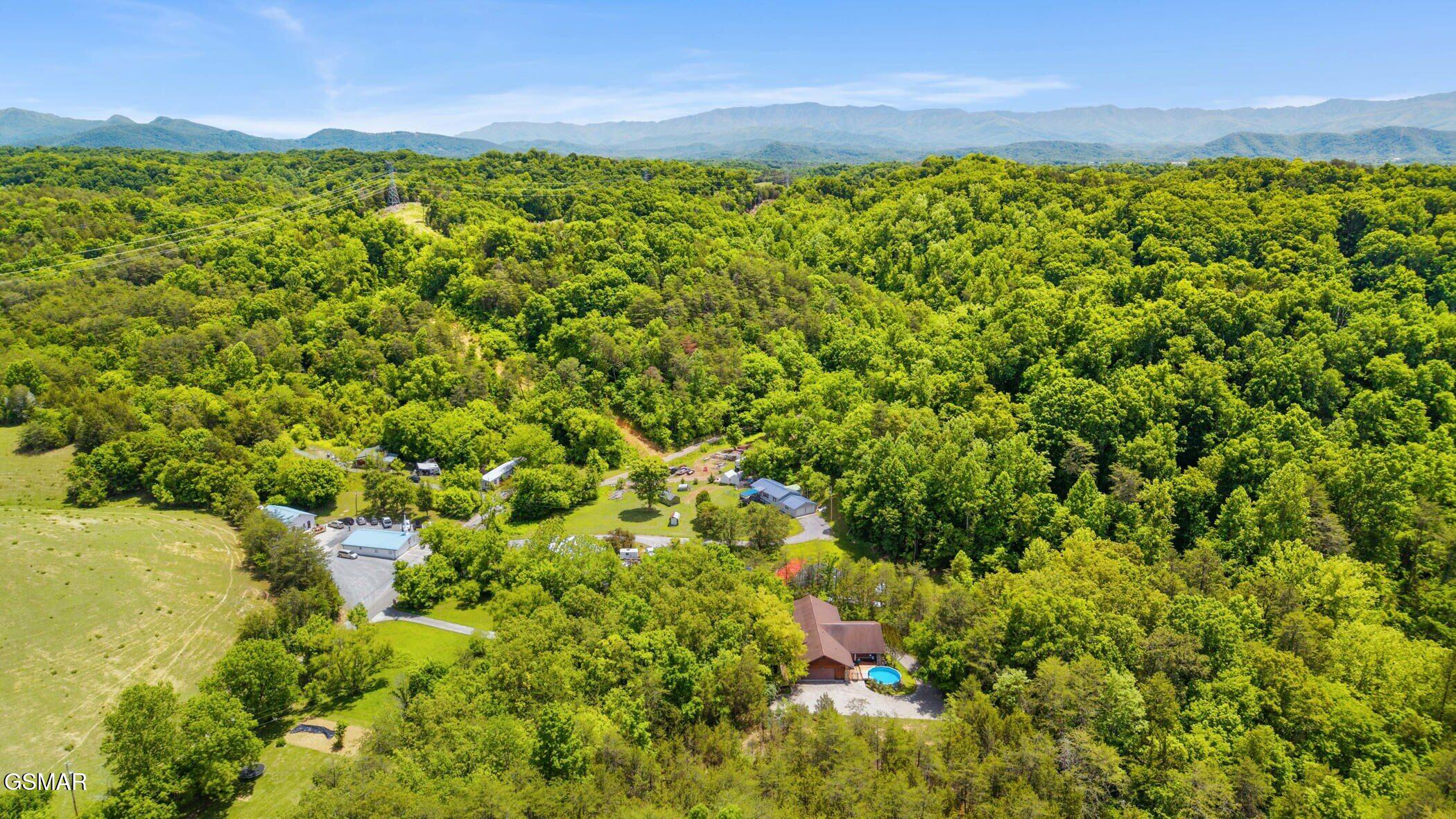 646 Parton Hollow Road Sevierville TN 37876