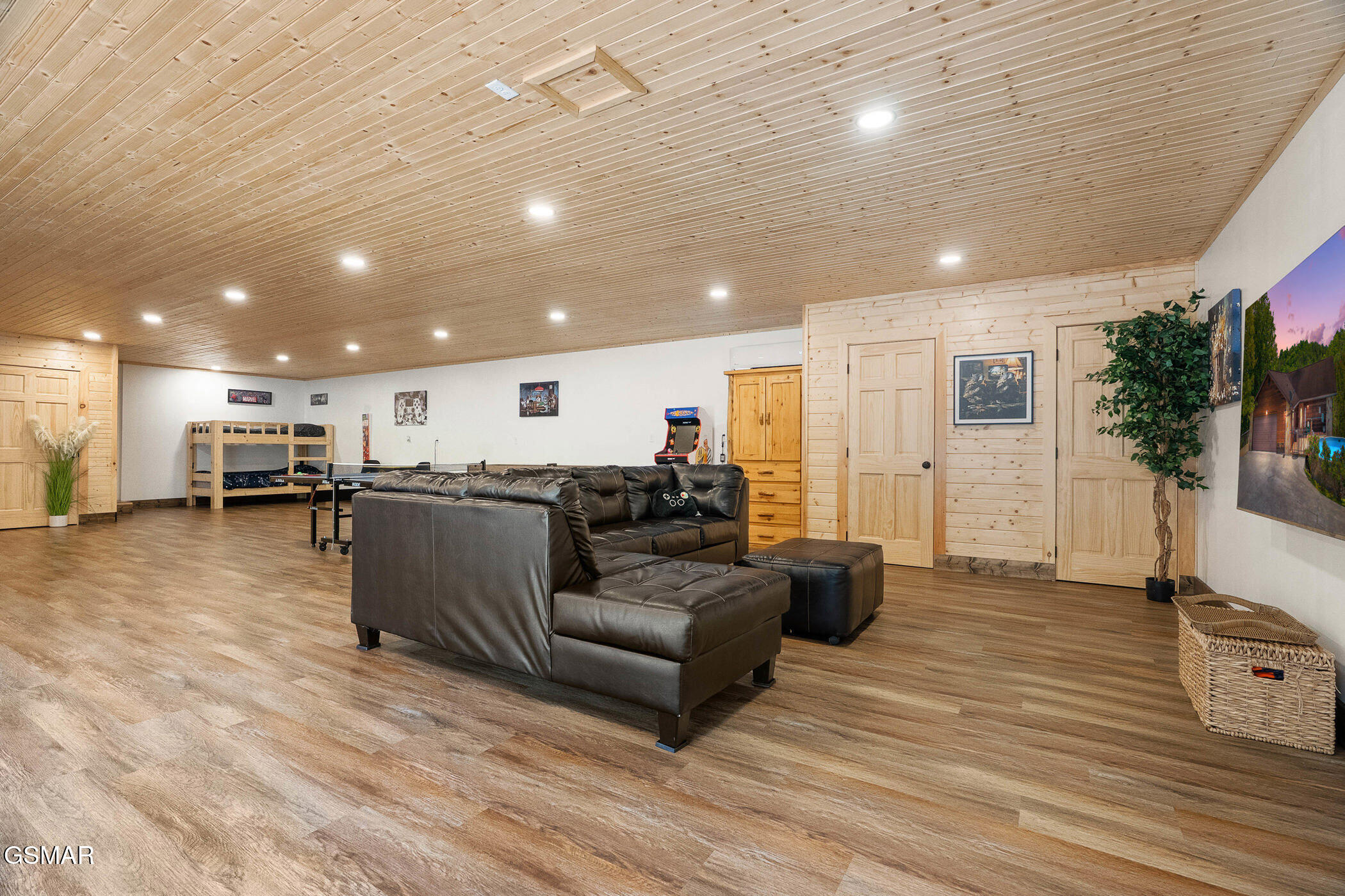 646 Parton Hollow Road Sevierville TN 37876
