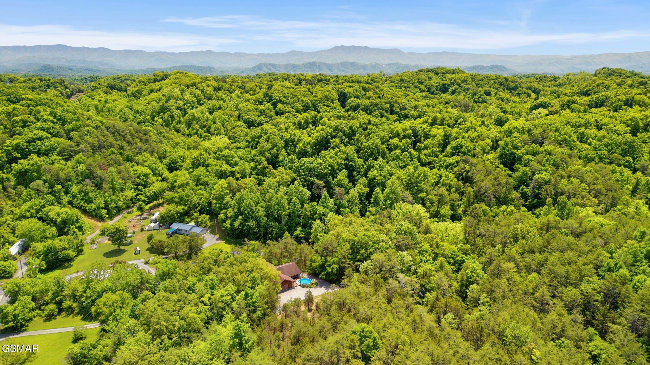 646 Parton Hollow Road Sevierville TN 37876