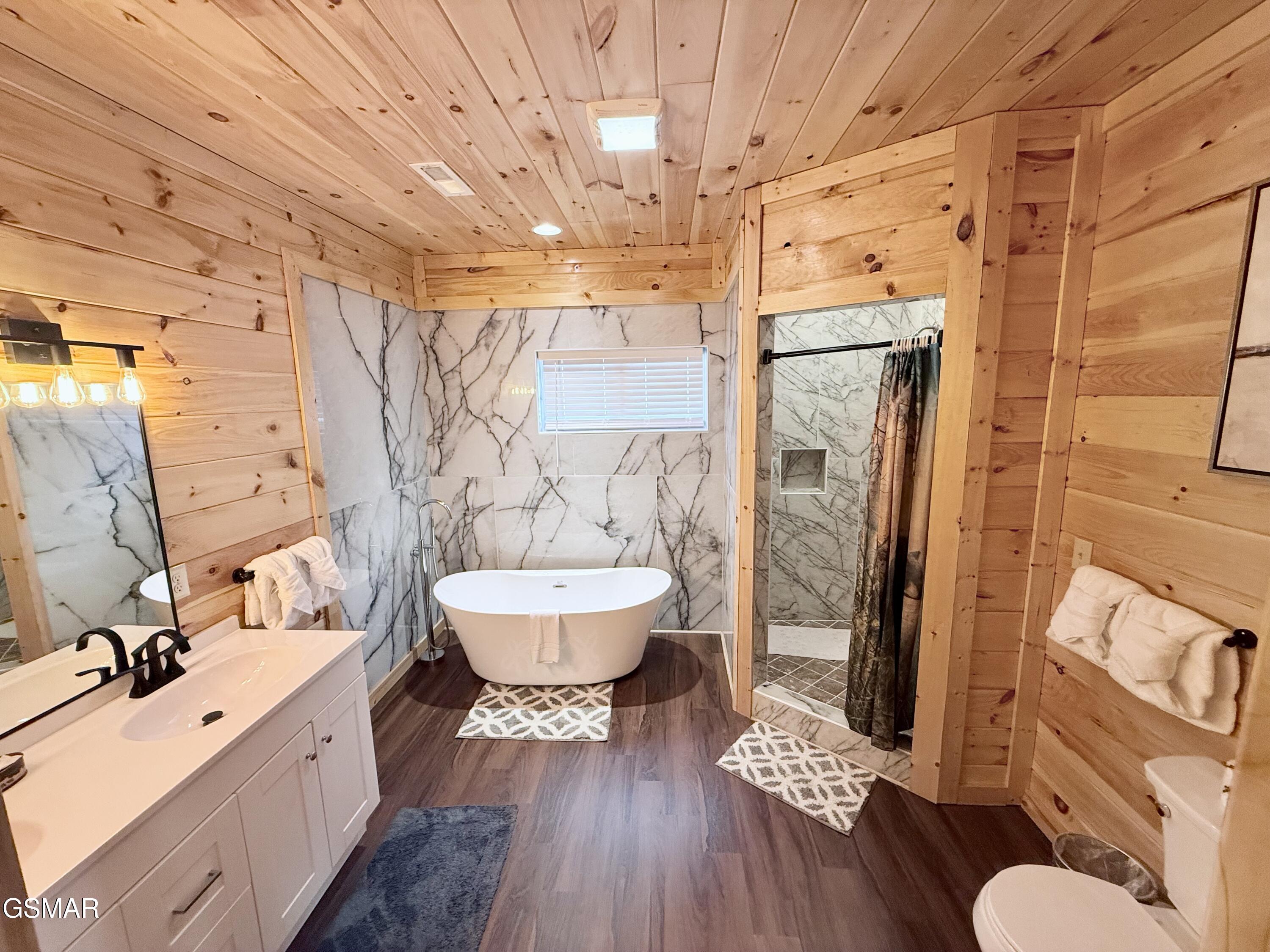 735 Timberlake Circle Sevierville TN 37876