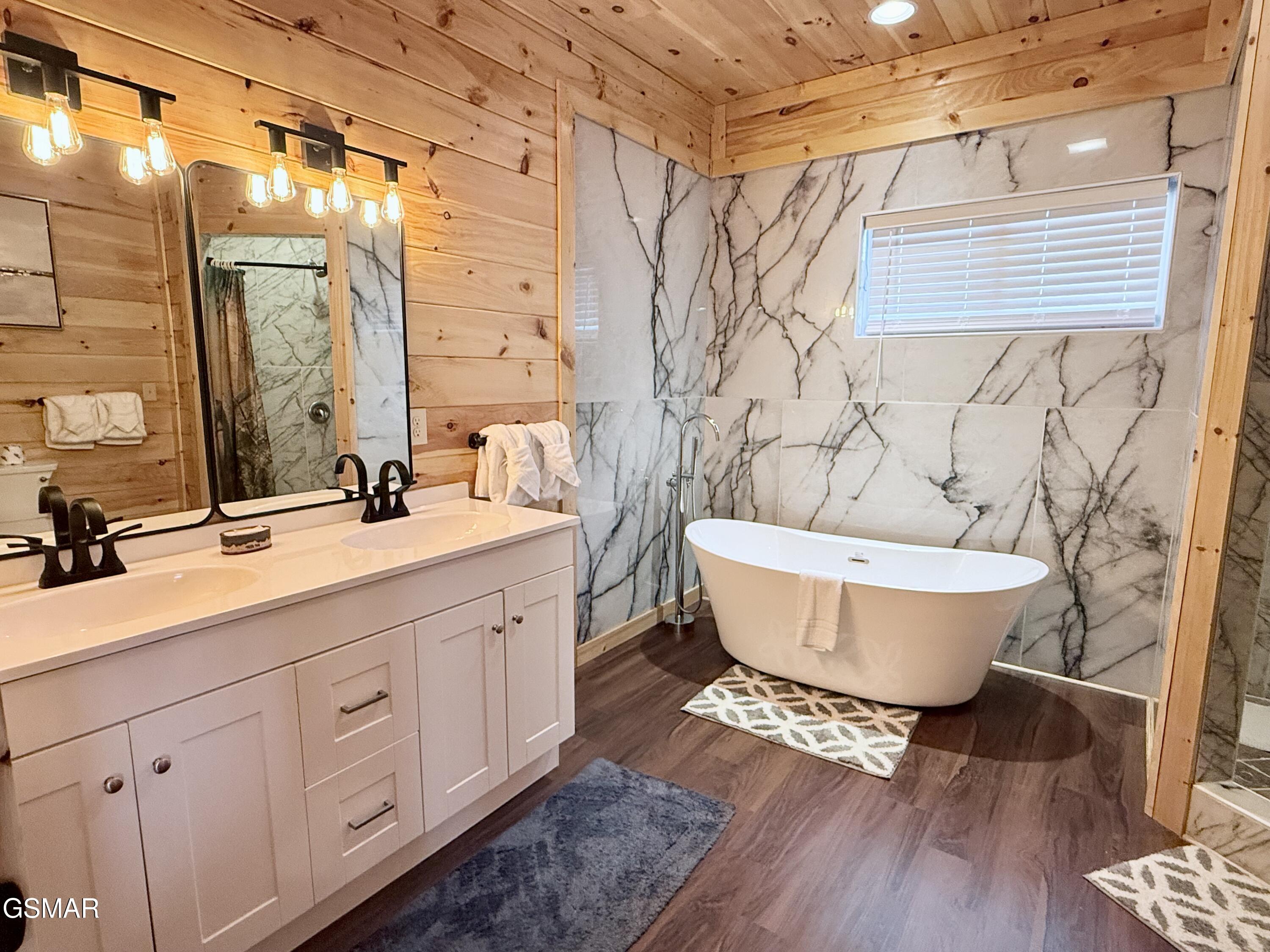 735 Timberlake Circle Sevierville TN 37876