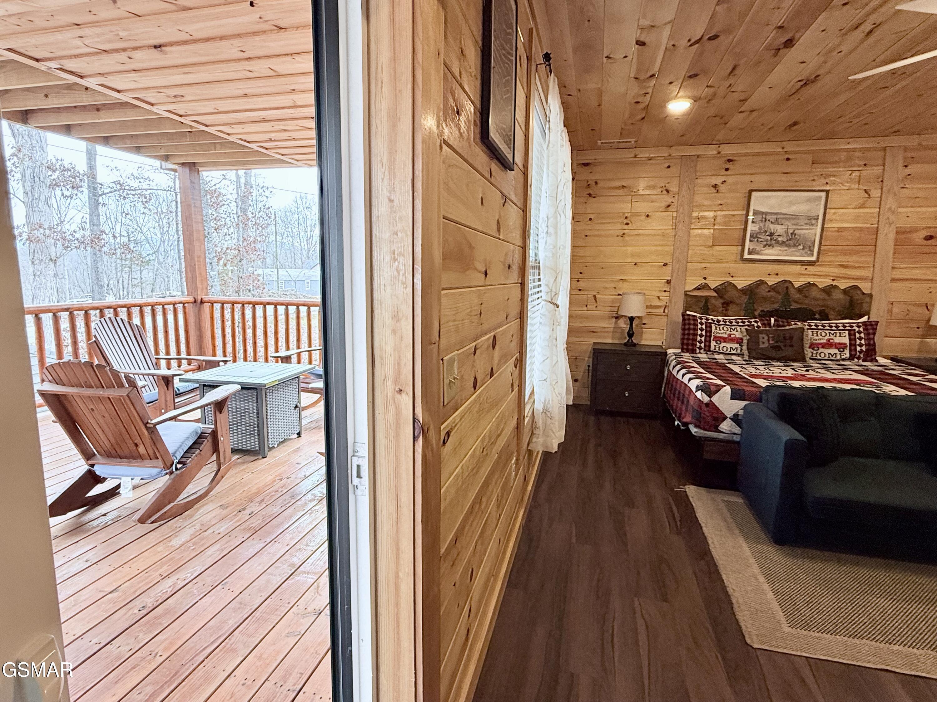 735 Timberlake Circle Sevierville TN 37876