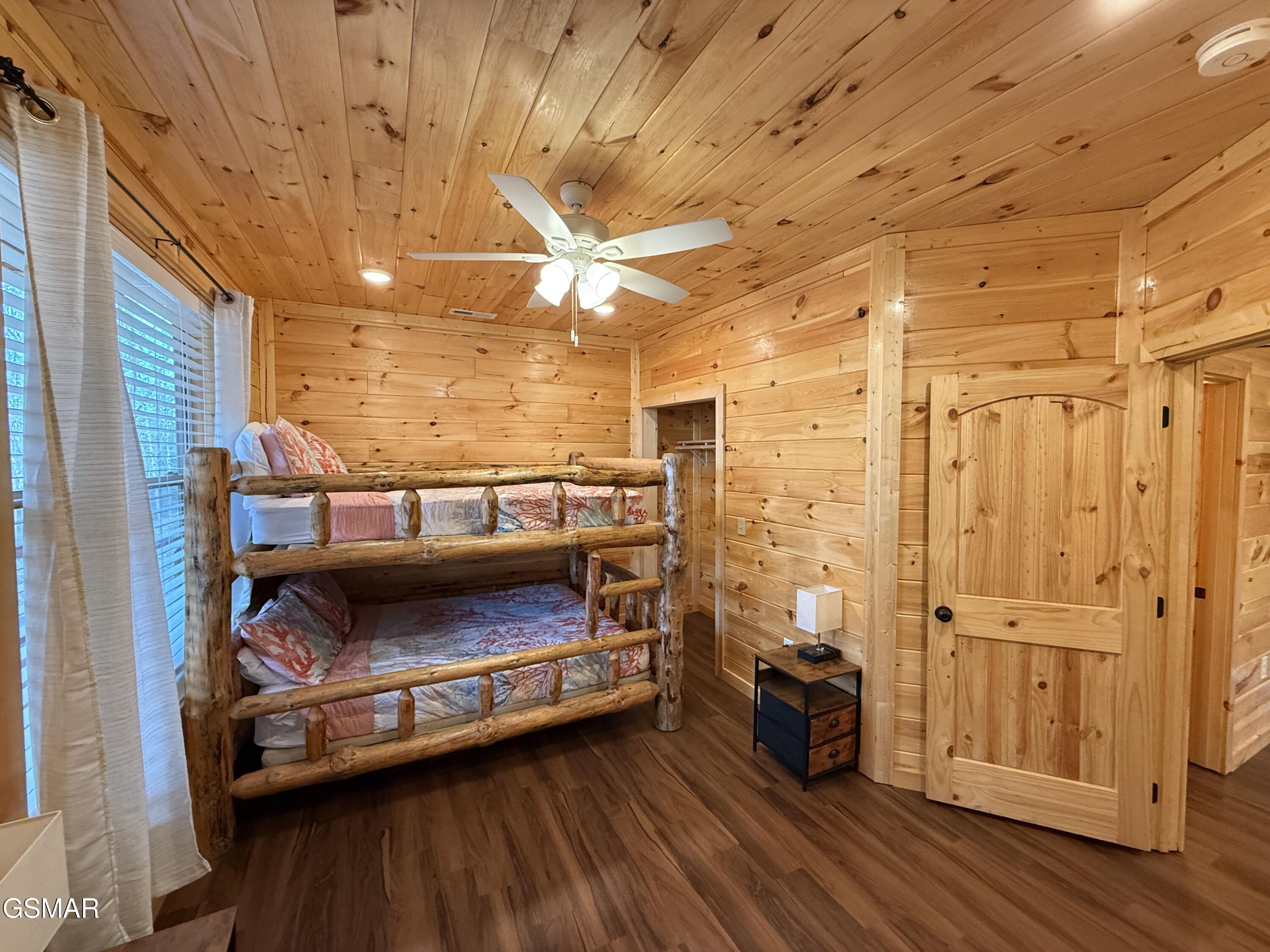 735 Timberlake Circle Sevierville TN 37876