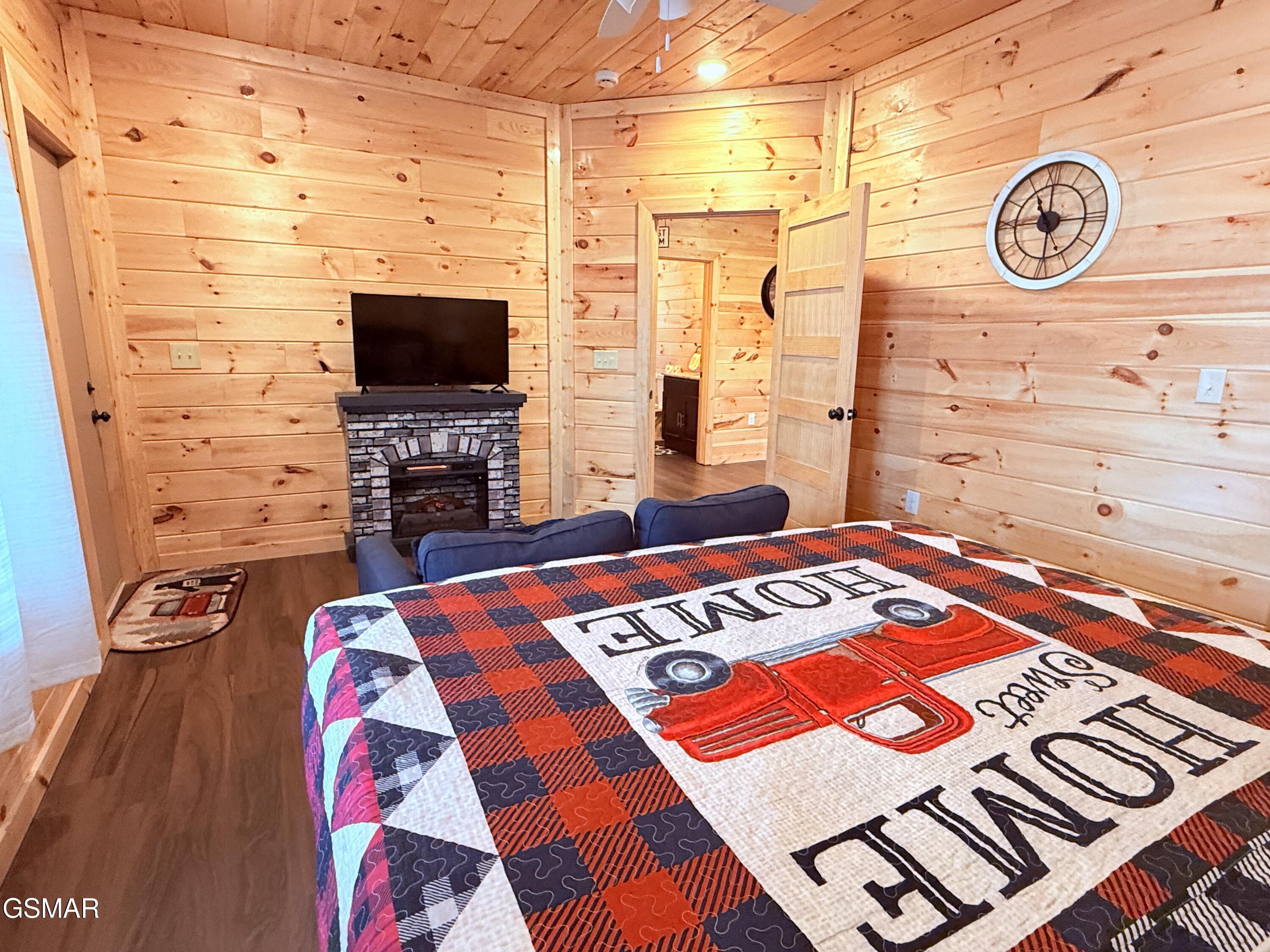 735 Timberlake Circle Sevierville TN 37876