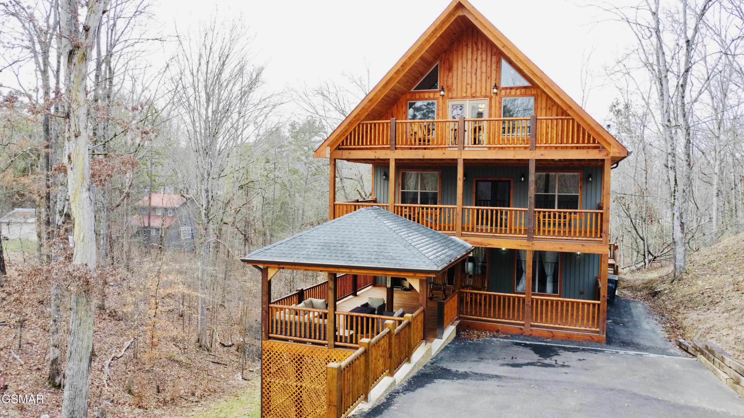 735 Timberlake Circle Sevierville TN 37876