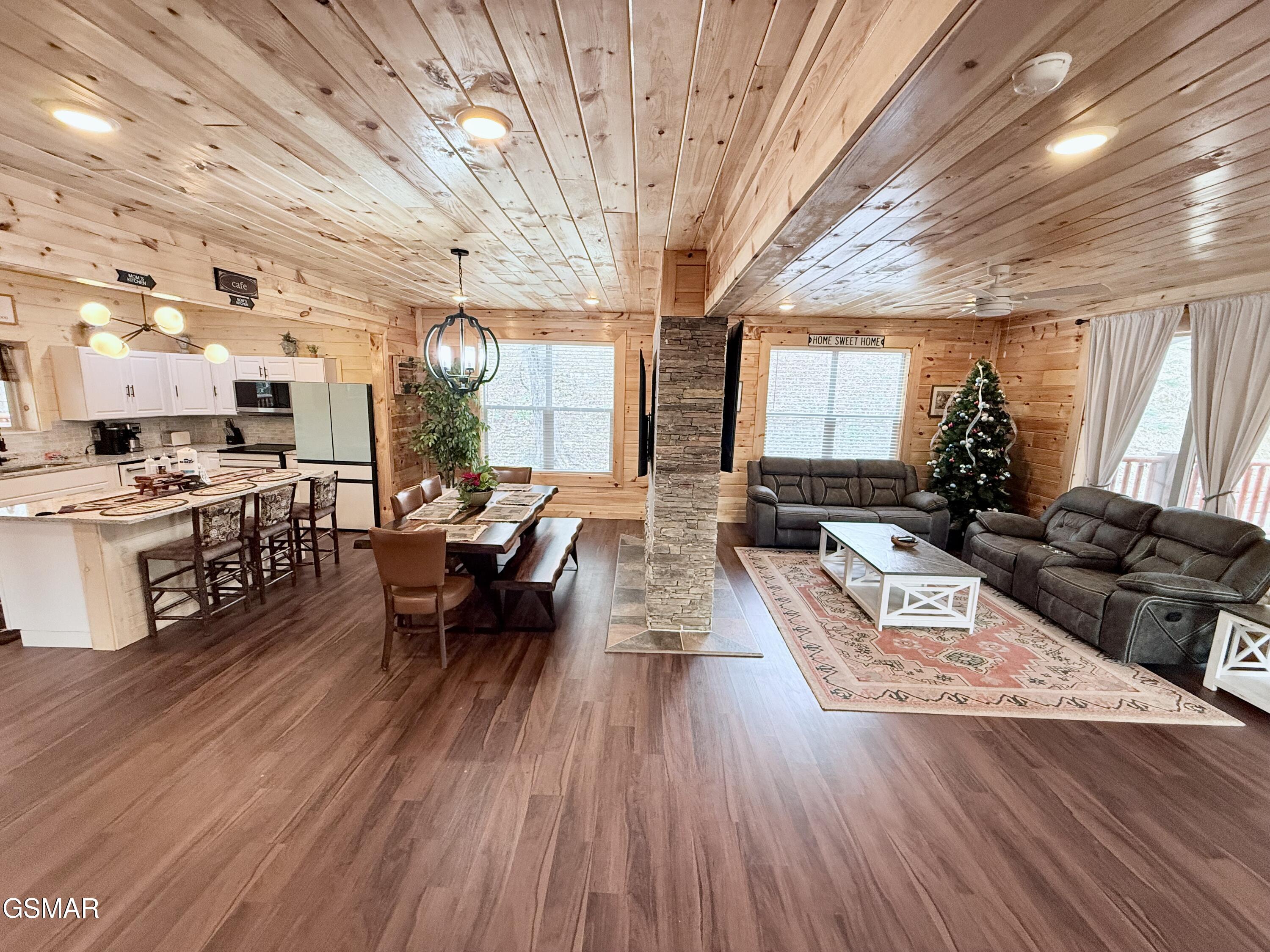 735 Timberlake Circle Sevierville TN 37876