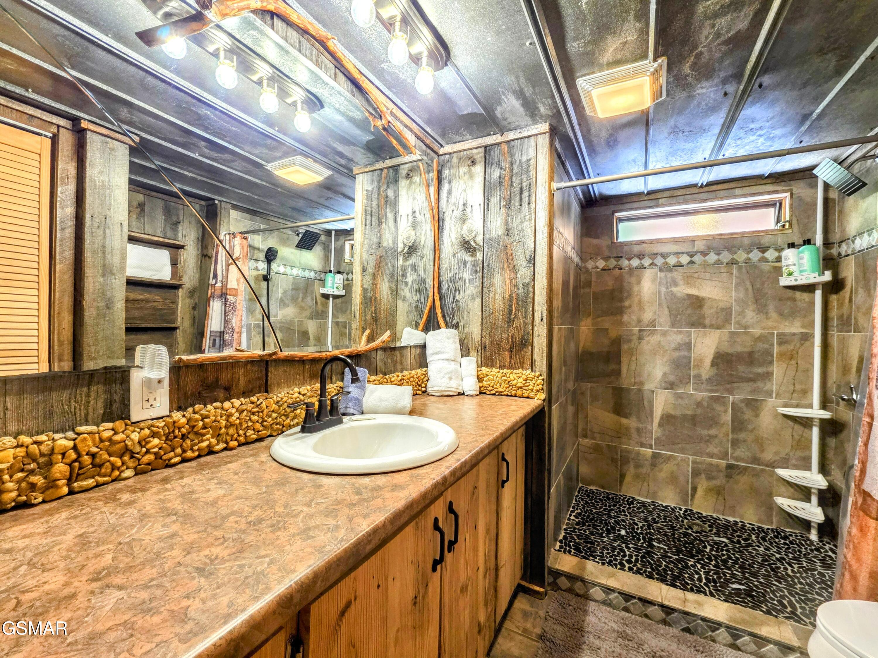 8540 Towns End Lane Townsend TN 37882