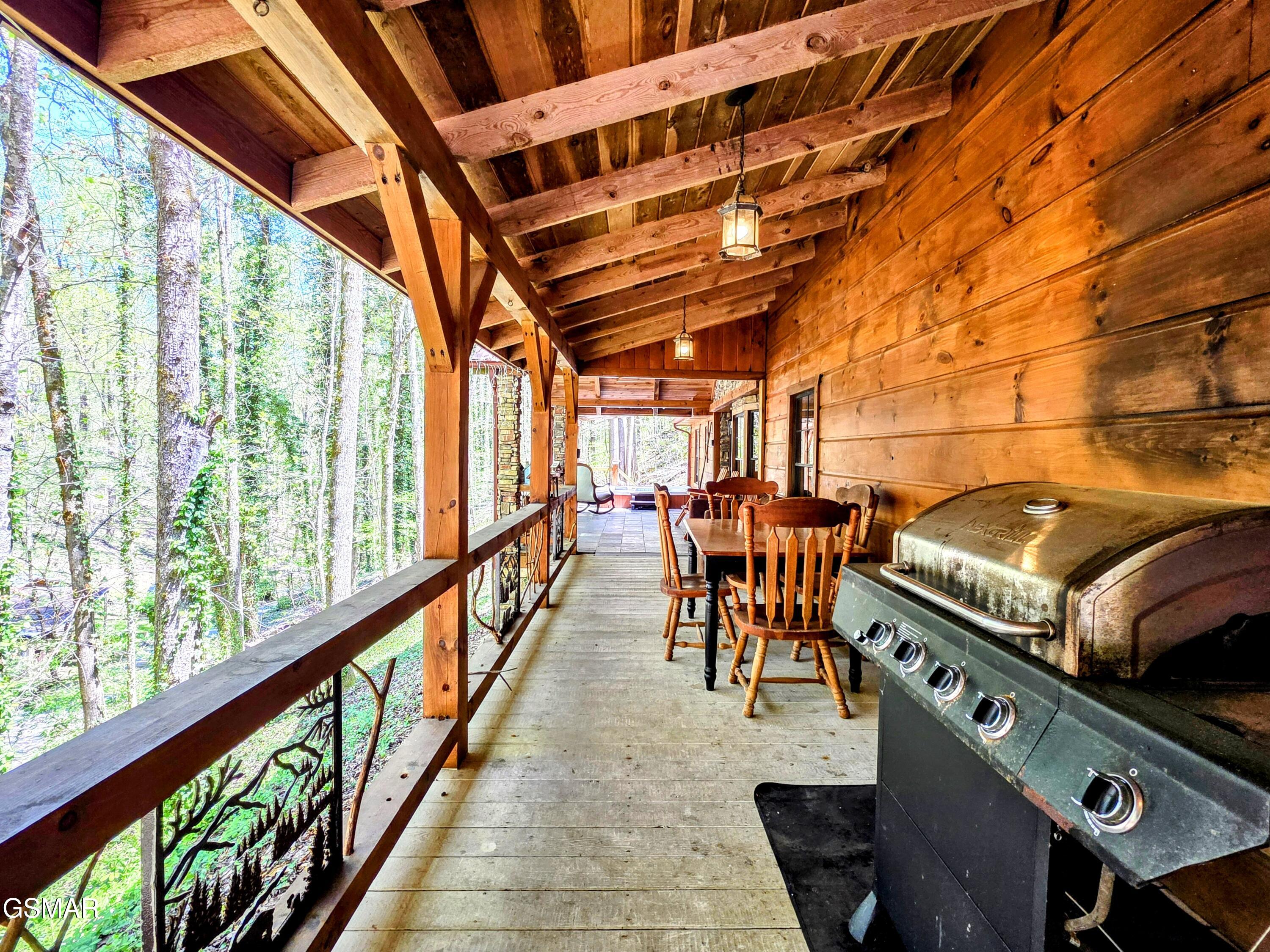 8540 Towns End Lane Townsend TN 37882