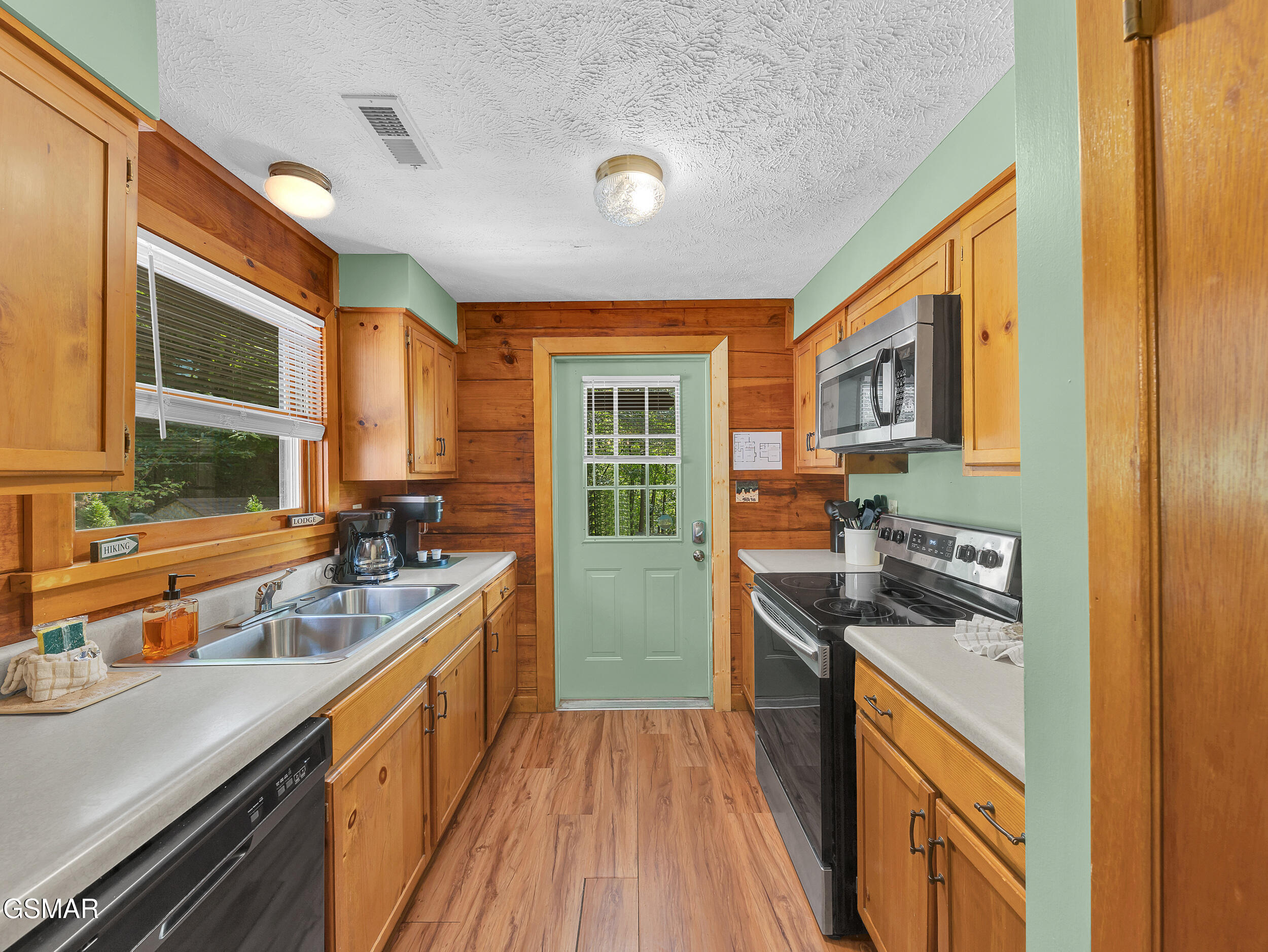 2947 Patty View Way Pigeon Forge TN 37862