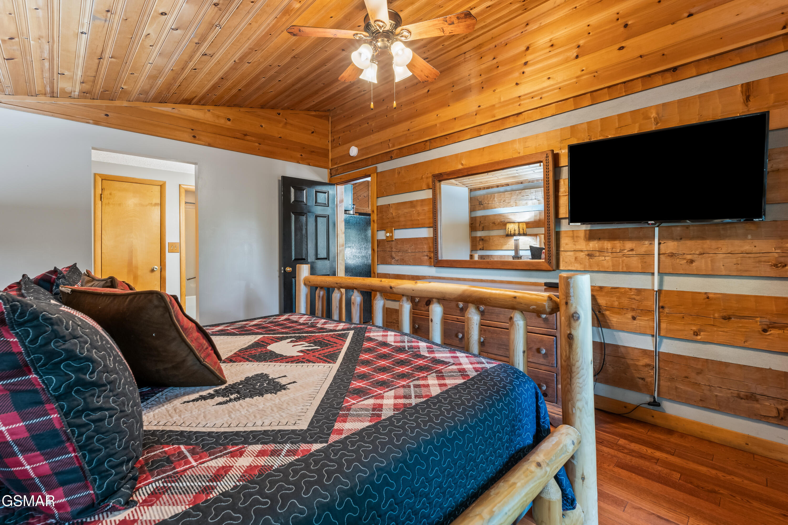 1708 Ridgecrest Drive Sevierville TN 37876