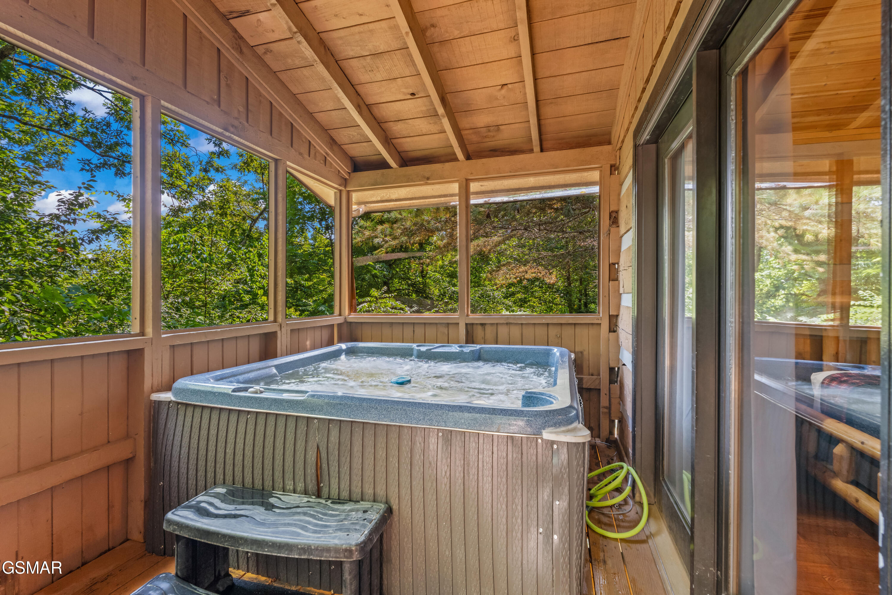 1708 Ridgecrest Drive Sevierville TN 37876